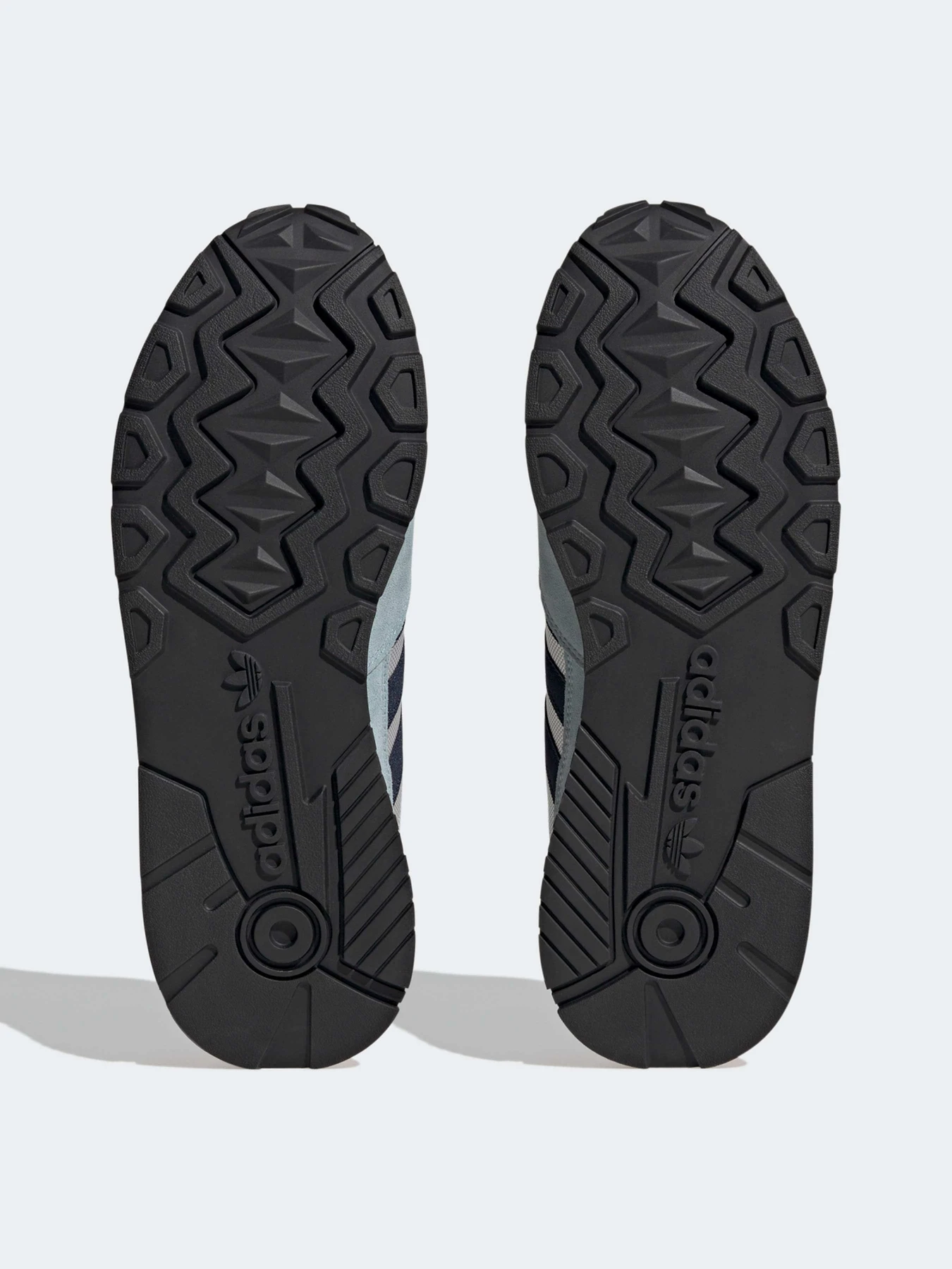 Кроссовки Adidas модель GY0046 Кроссовки Adidas модель GY0046 Фото