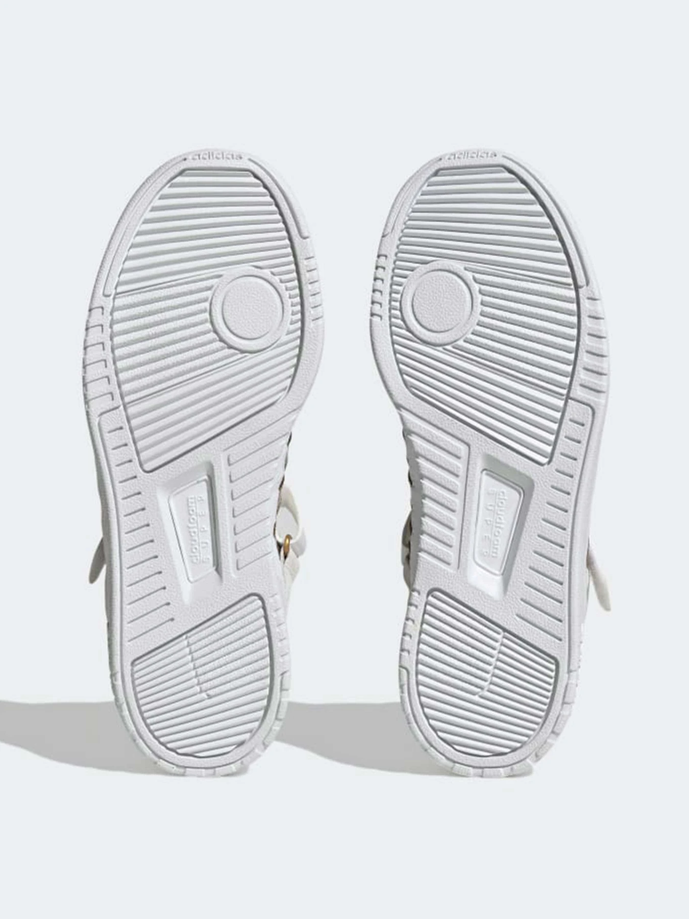 Кроссовки Adidas модель H06137 Кроссовки Adidas модель H06137 Фото