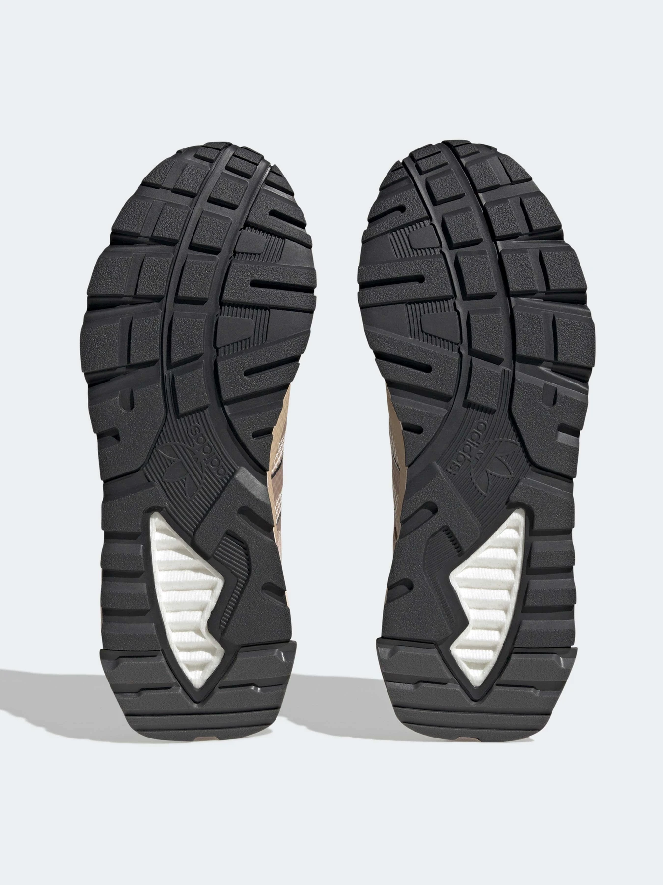 Кроссовки Adidas модель HP2848 Кроссовки Adidas модель HP2848 Фото
