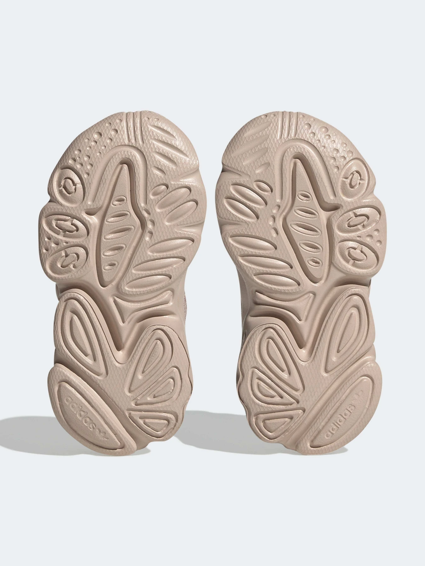Кроссовки Adidas модель HQ1623 Кроссовки Adidas модель HQ1623 Фото
