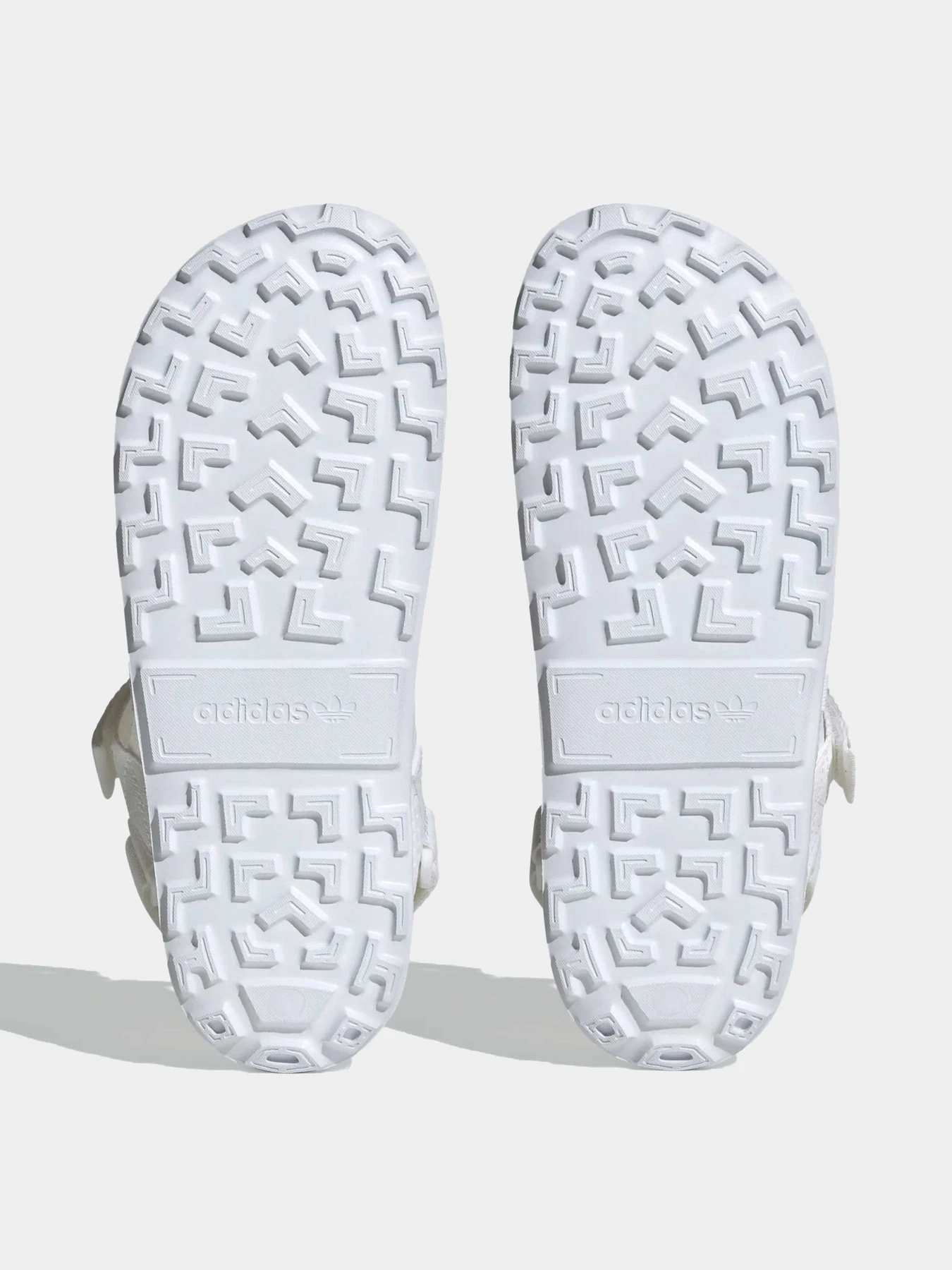Сандалии Adidas модель HQ4242 Сандалии Adidas модель HQ4242 Фото