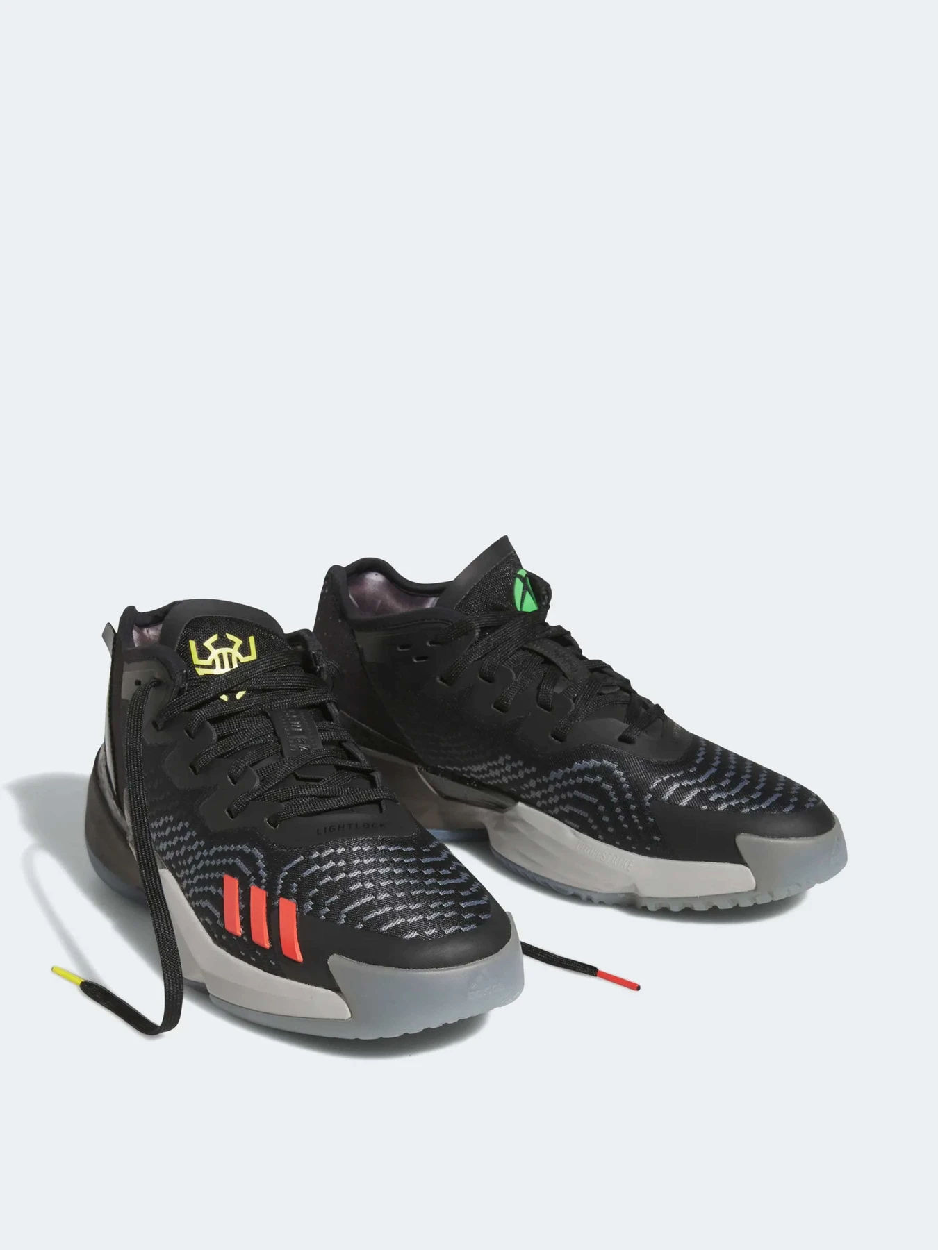Кроссовки Adidas модель HR0714 Кроссовки Adidas модель HR0714 Фото