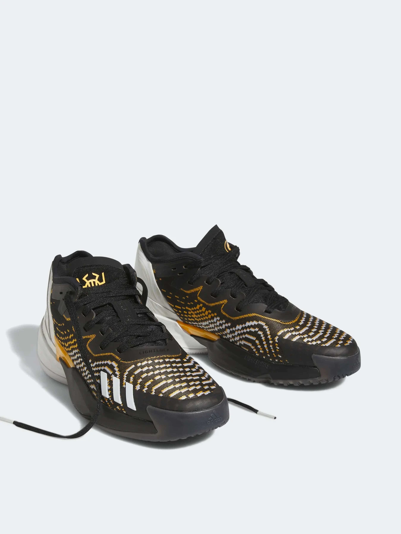 Кроссовки Adidas модель HR0720 Кроссовки Adidas модель HR0720 Фото