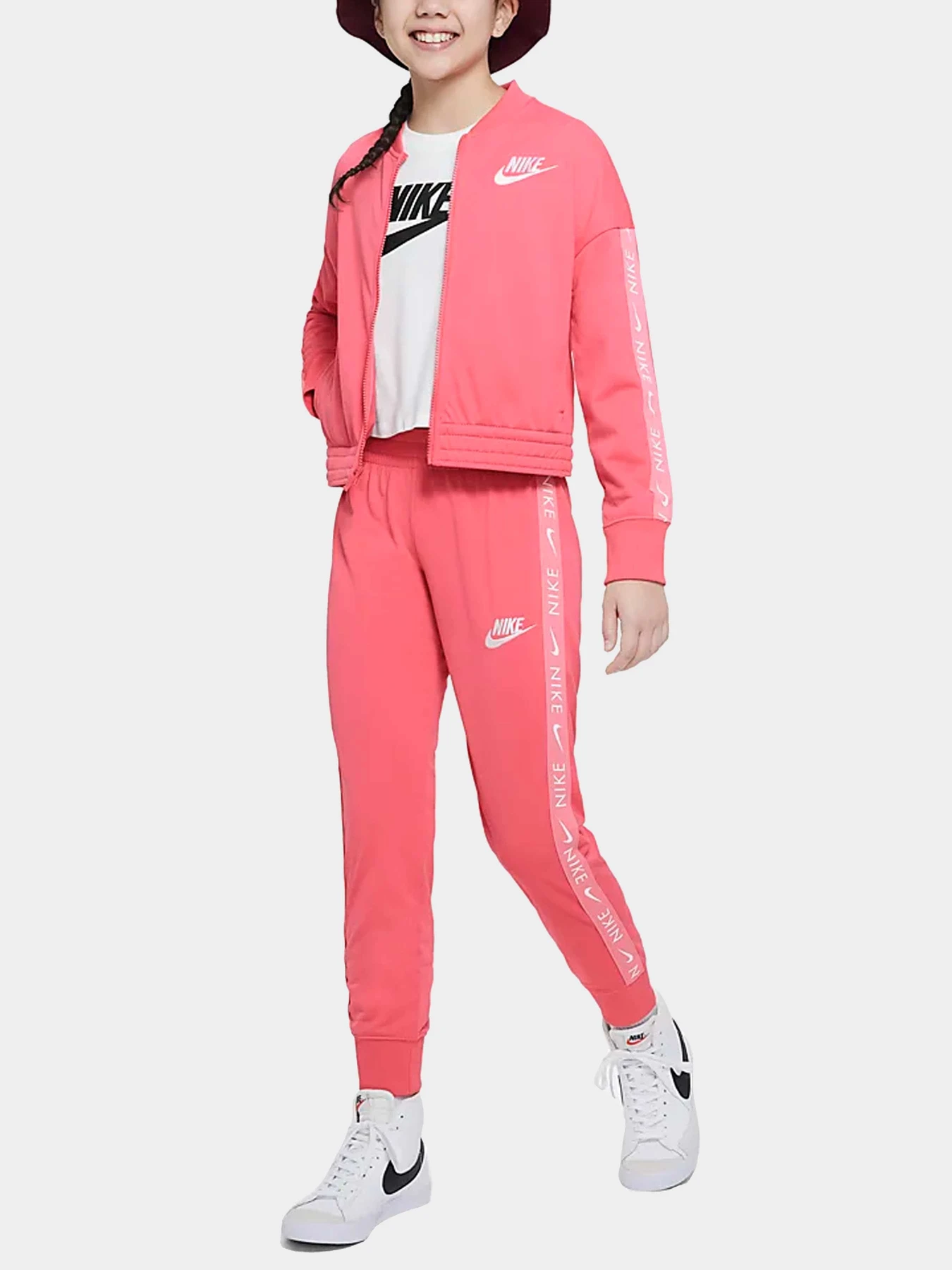 Костюмы NIKE модель CU8374-894 Костюмы NIKE модель CU8374-894 Фото