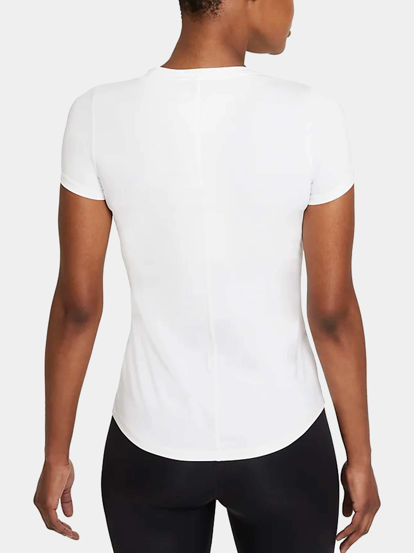Футболки и поло NIKE модель DD0626-100 Футболки и поло NIKE модель DD0626-100 Фото