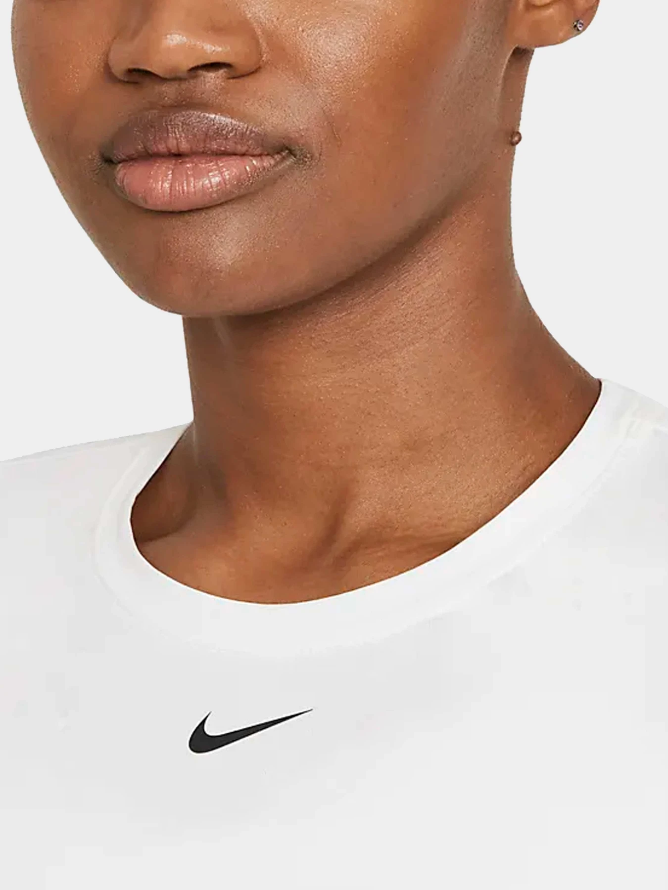 Футболки и поло NIKE модель DD0626-100 Футболки и поло NIKE модель DD0626-100 Фото