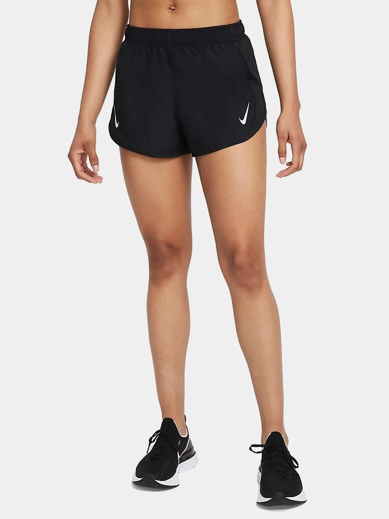Шорты NIKE модель DD5935-010 Шорты NIKE модель DD5935-010 Фото