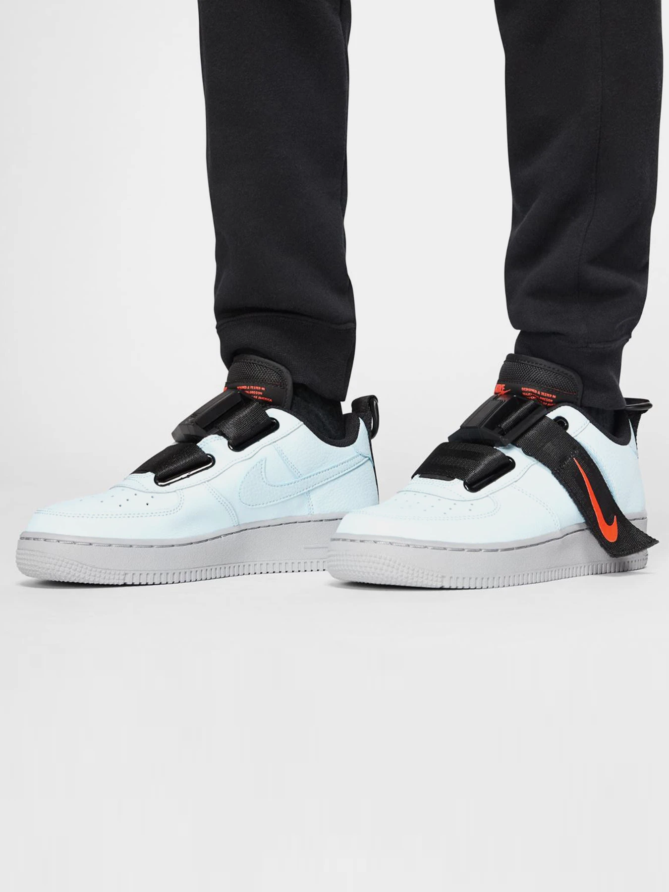 Брюки NIKE модель CI2911-010 Брюки NIKE модель CI2911-010 Фото