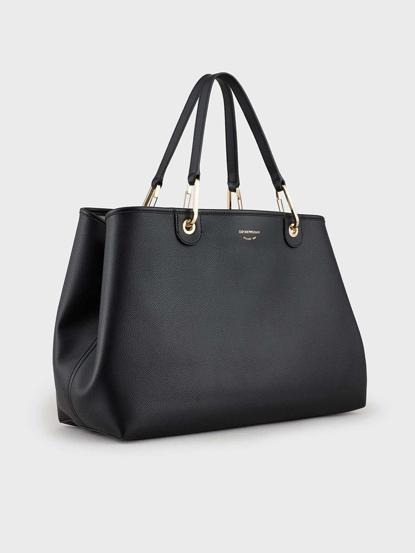 Сумки Emporio Armani модель Y3D219-YFO5B-85218 Сумки Emporio Armani модель Y3D219-YFO5B-85218 Фото