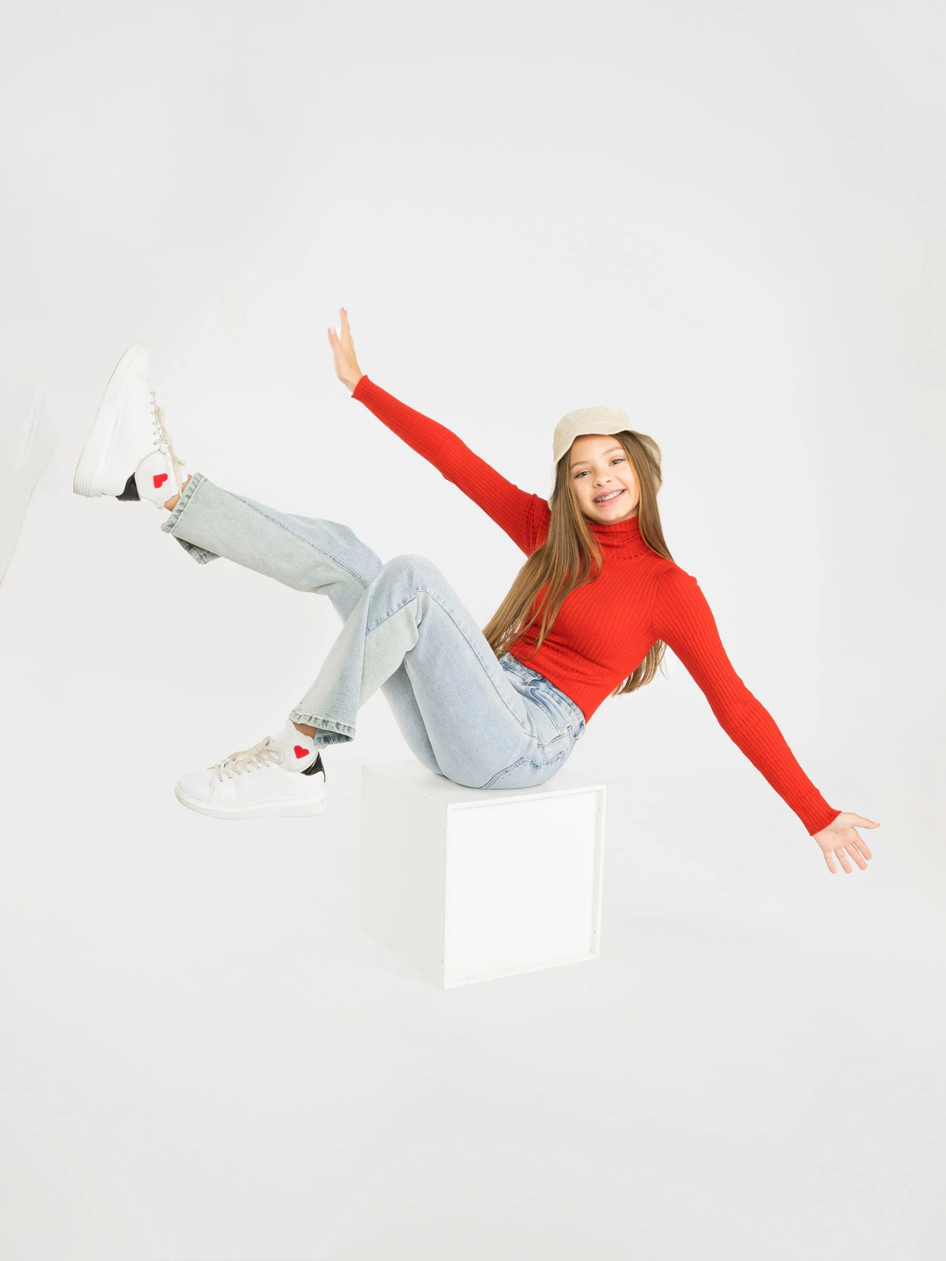 Худи и свитшоты Reporter Young модель 223-0770G-03-680-1 Худи и свитшоты Reporter Young модель 223-0770G-03-680-1 Фото