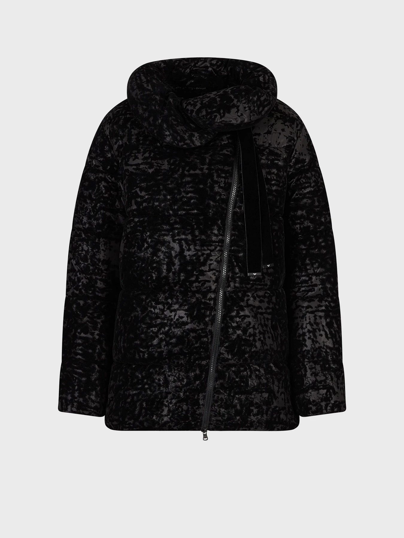 Куртки и дубленки Emporio Armani модель 6L2B73-2NITZ-0999 Куртки и дубленки Emporio Armani модель 6L2B73-2NITZ-0999 Фото
