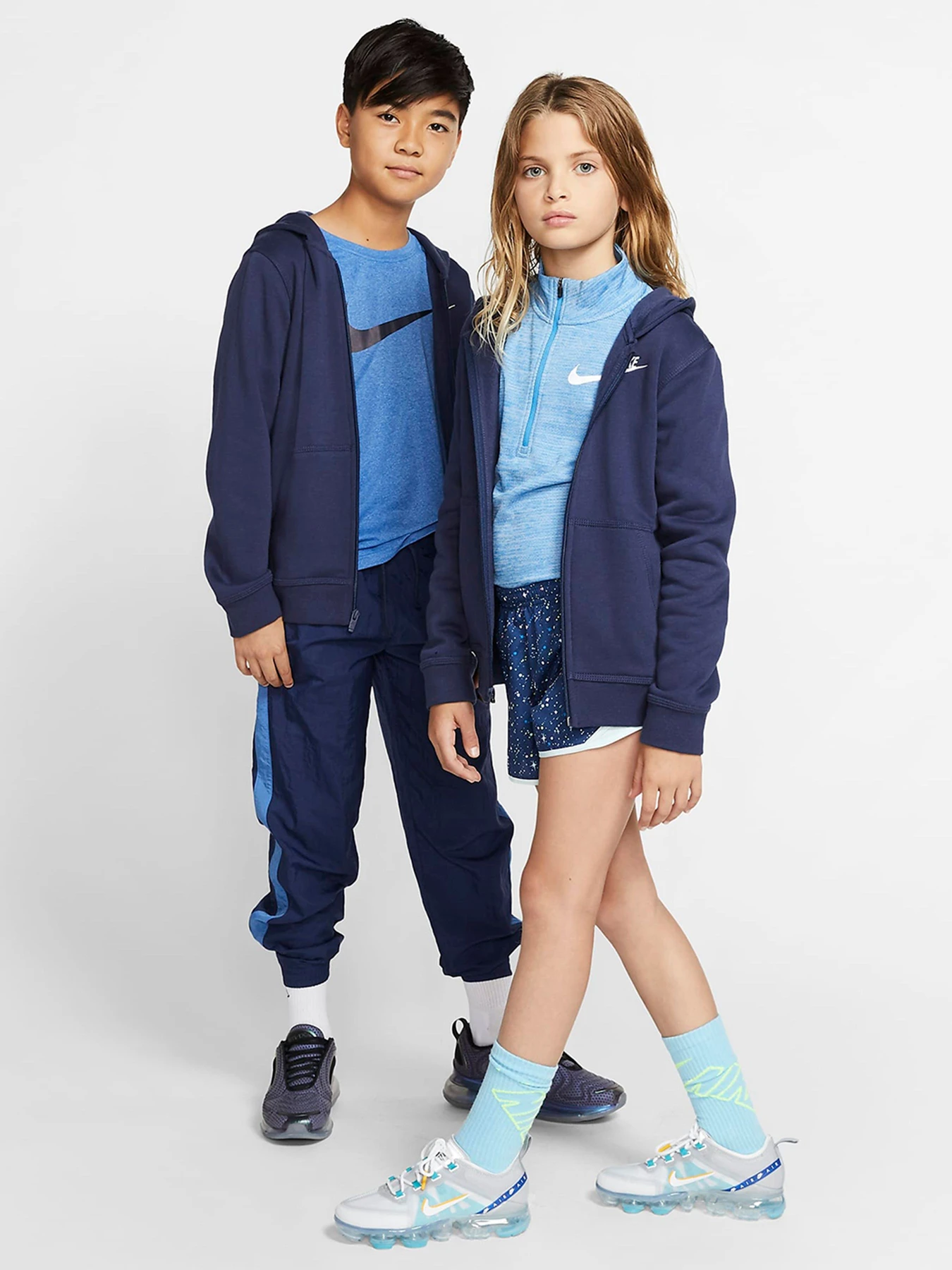 Худи и свитшоты NIKE модель BV3699-410 Худи и свитшоты NIKE модель BV3699-410 Фото