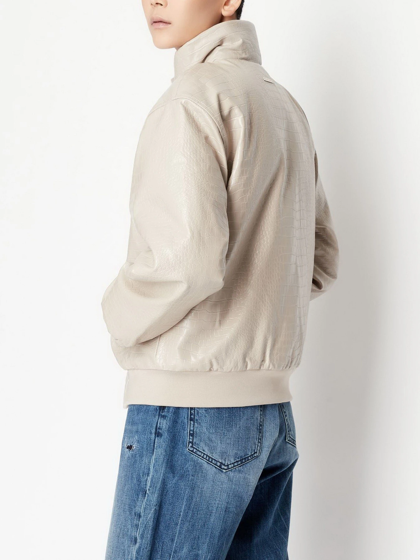 Куртки и дубленки Armani Exchange модель 6LYB09-YN4HZ-1768 Куртки и дубленки Armani Exchange модель 6LYB09-YN4HZ-1768 Фото