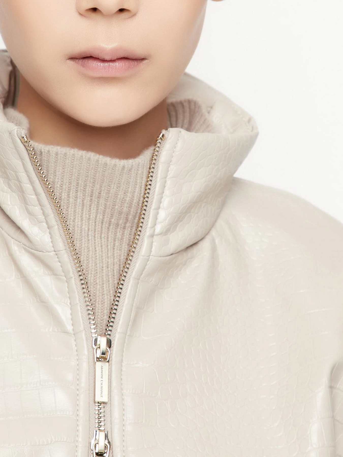Куртки и дубленки Armani Exchange модель 6LYB09-YN4HZ-1768 Куртки и дубленки Armani Exchange модель 6LYB09-YN4HZ-1768 Фото