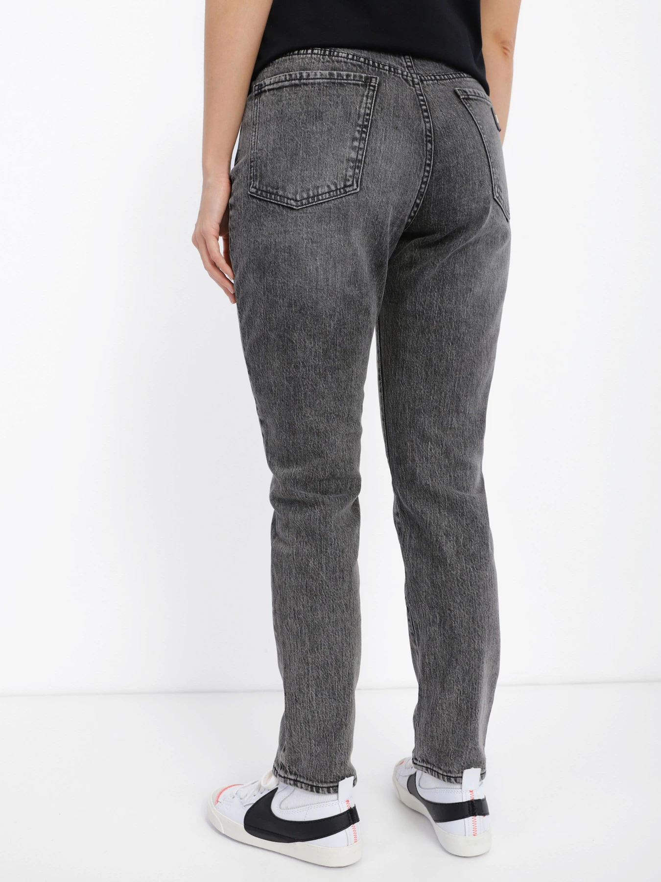 Джинсы Armani Exchange модель 6LYJ51-Y1HFZ-0903 Джинсы Armani Exchange модель 6LYJ51-Y1HFZ-0903 Фото