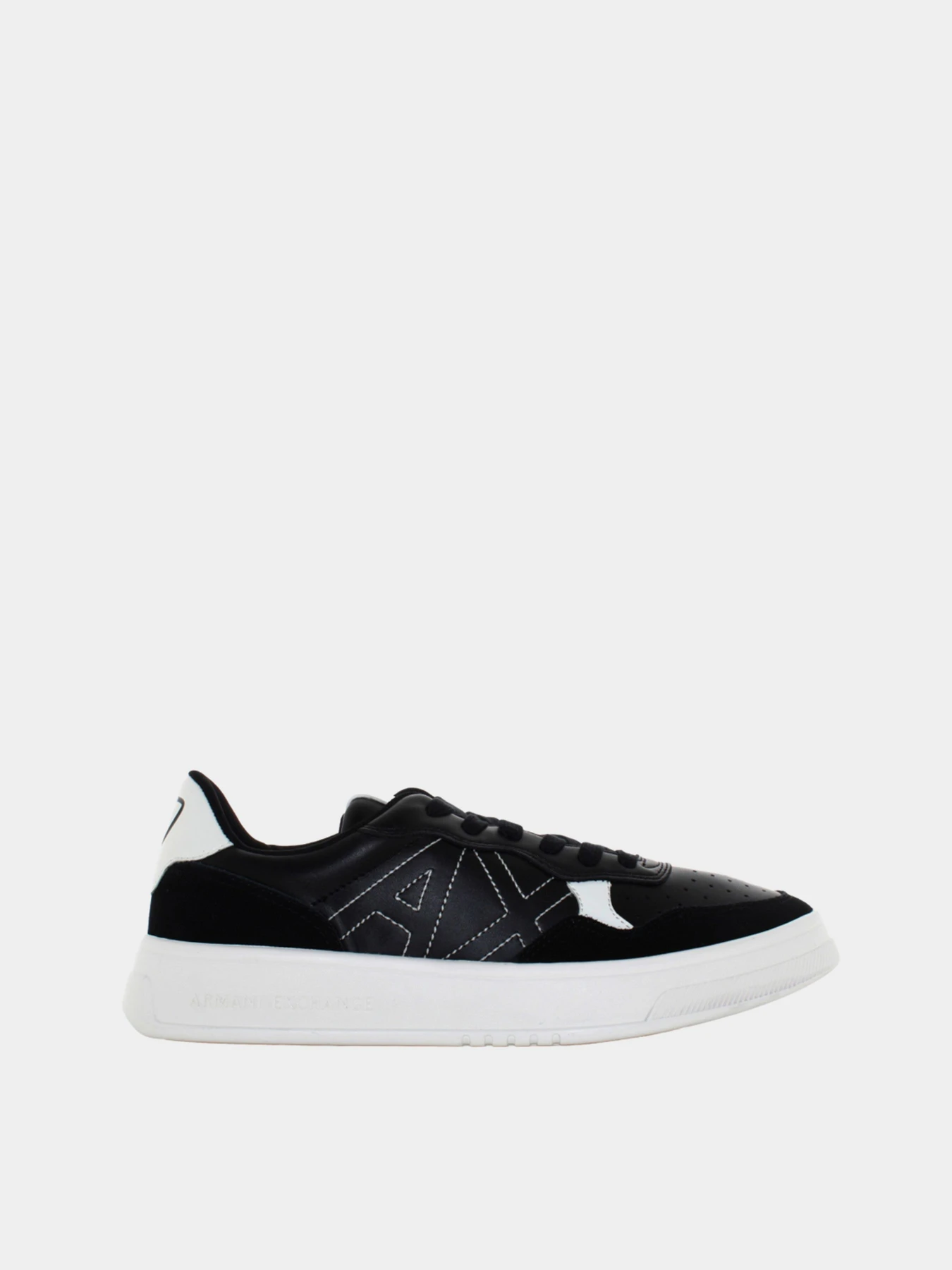 Кроссовки Armani Exchange модель XUX148-XV601-K001 Кроссовки Armani Exchange модель XUX148-XV601-K001 Фото