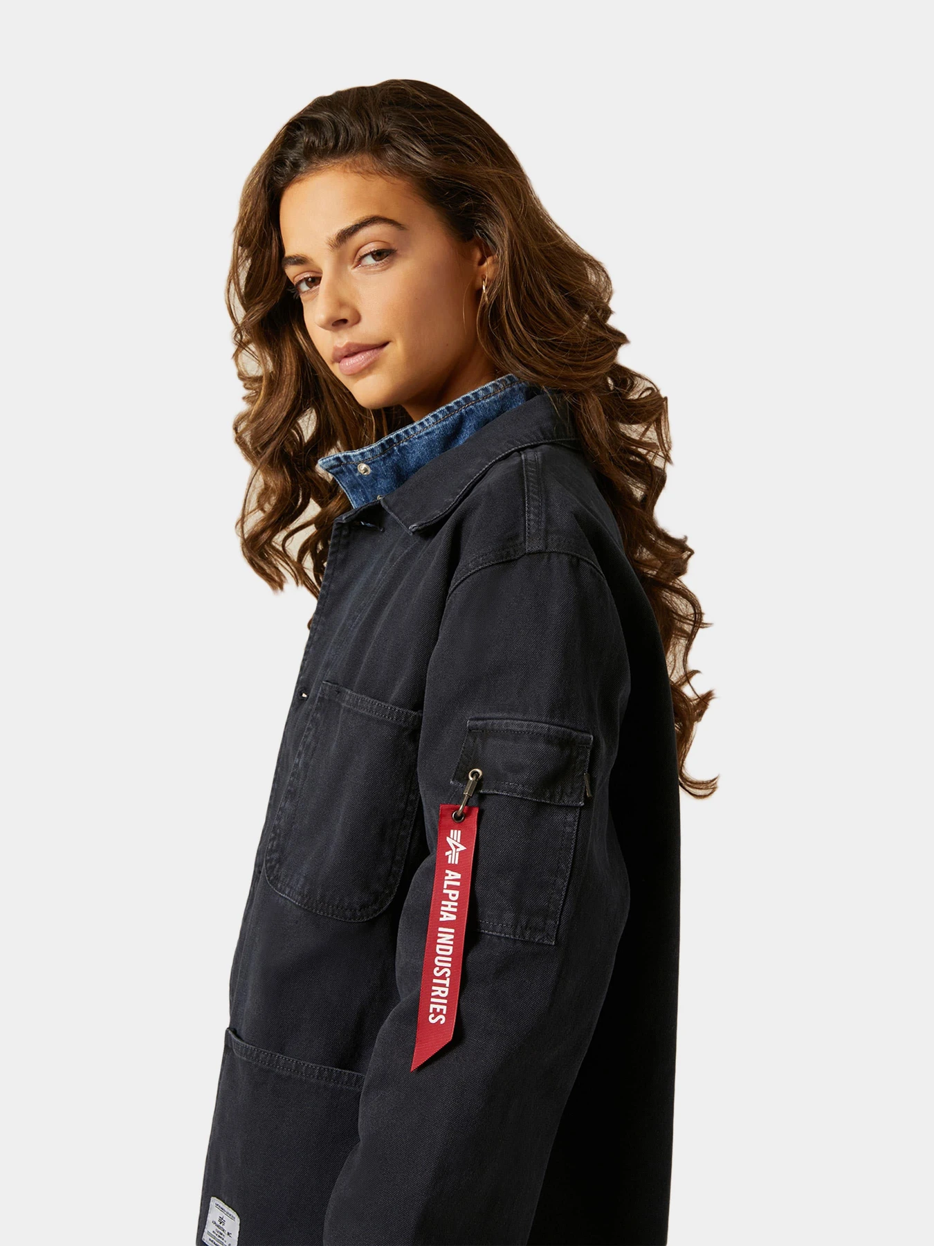 Куртки и дубленки Alpha Industries модель UJC52000C1_410 Куртки и дубленки Alpha Industries модель UJC52000C1_410 Фото