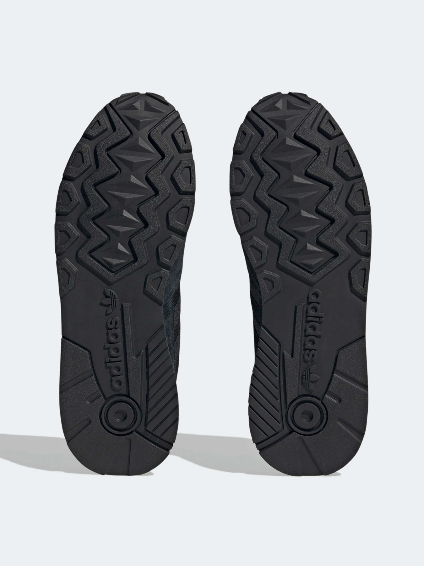 Кроссовки Adidas модель GY0047 Кроссовки Adidas модель GY0047 Фото
