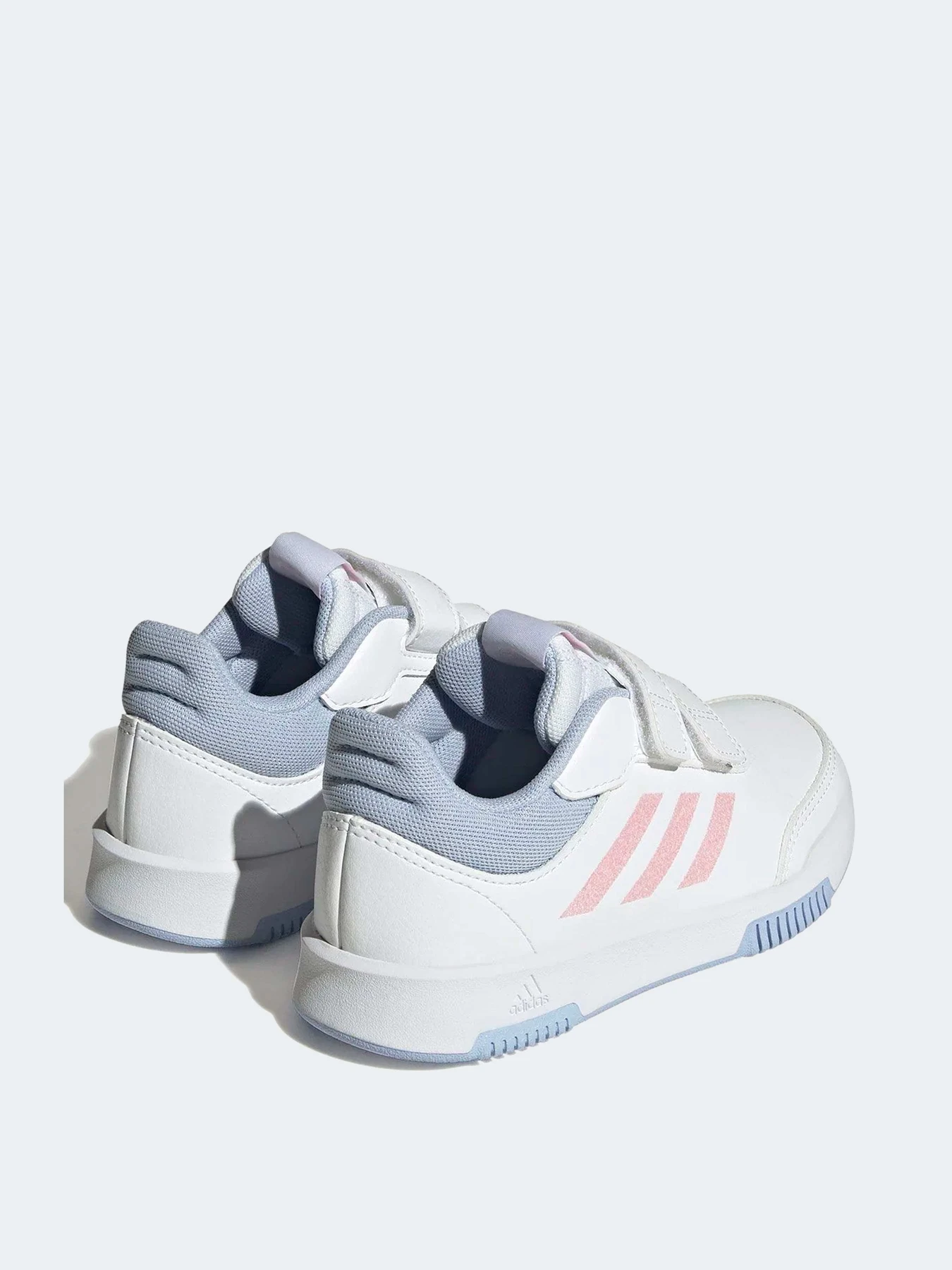 Кроссовки Adidas модель H06311 Кроссовки Adidas модель H06311 Фото