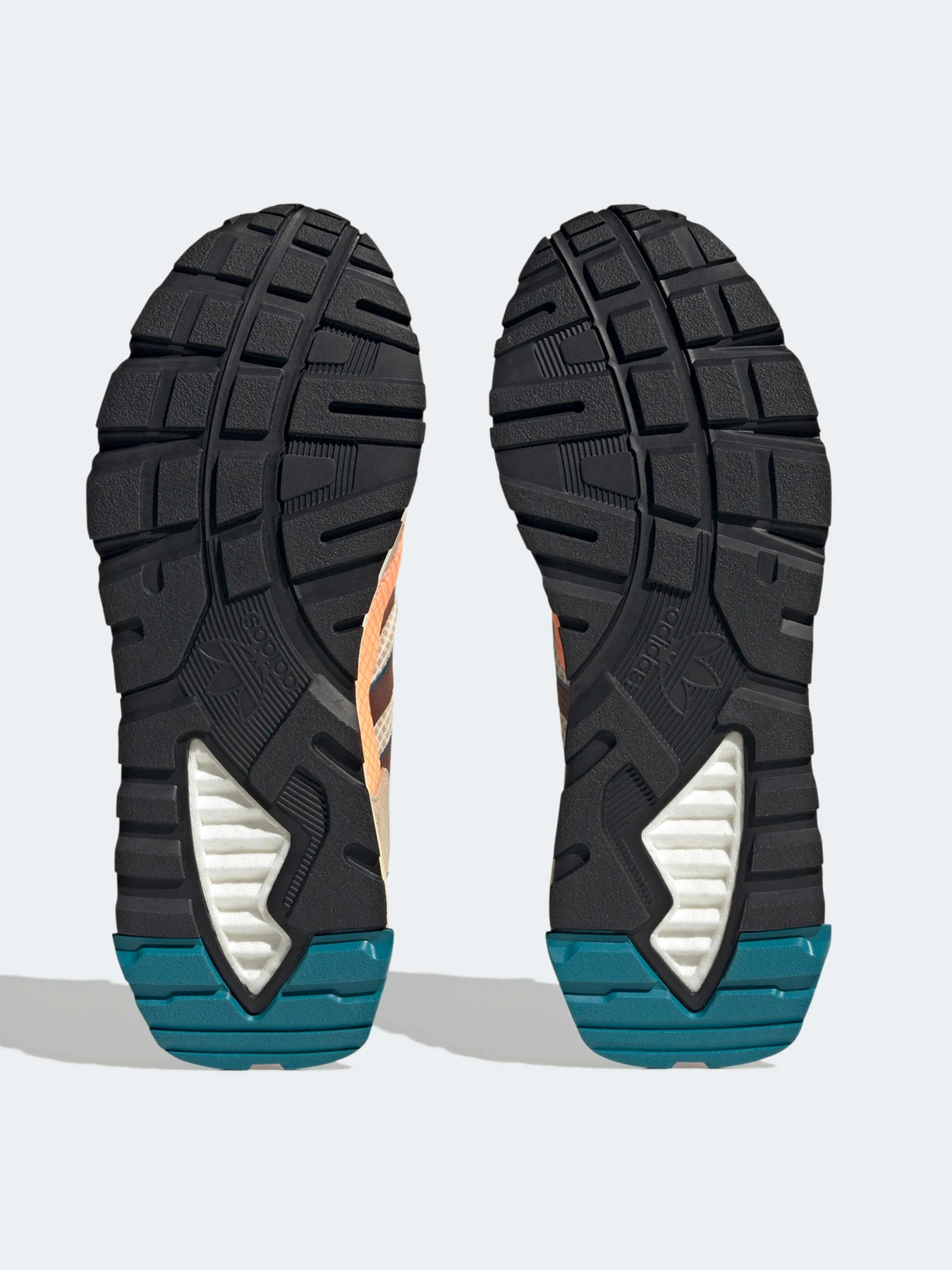 Кроссовки Adidas модель HP2849 Кроссовки Adidas модель HP2849 Фото