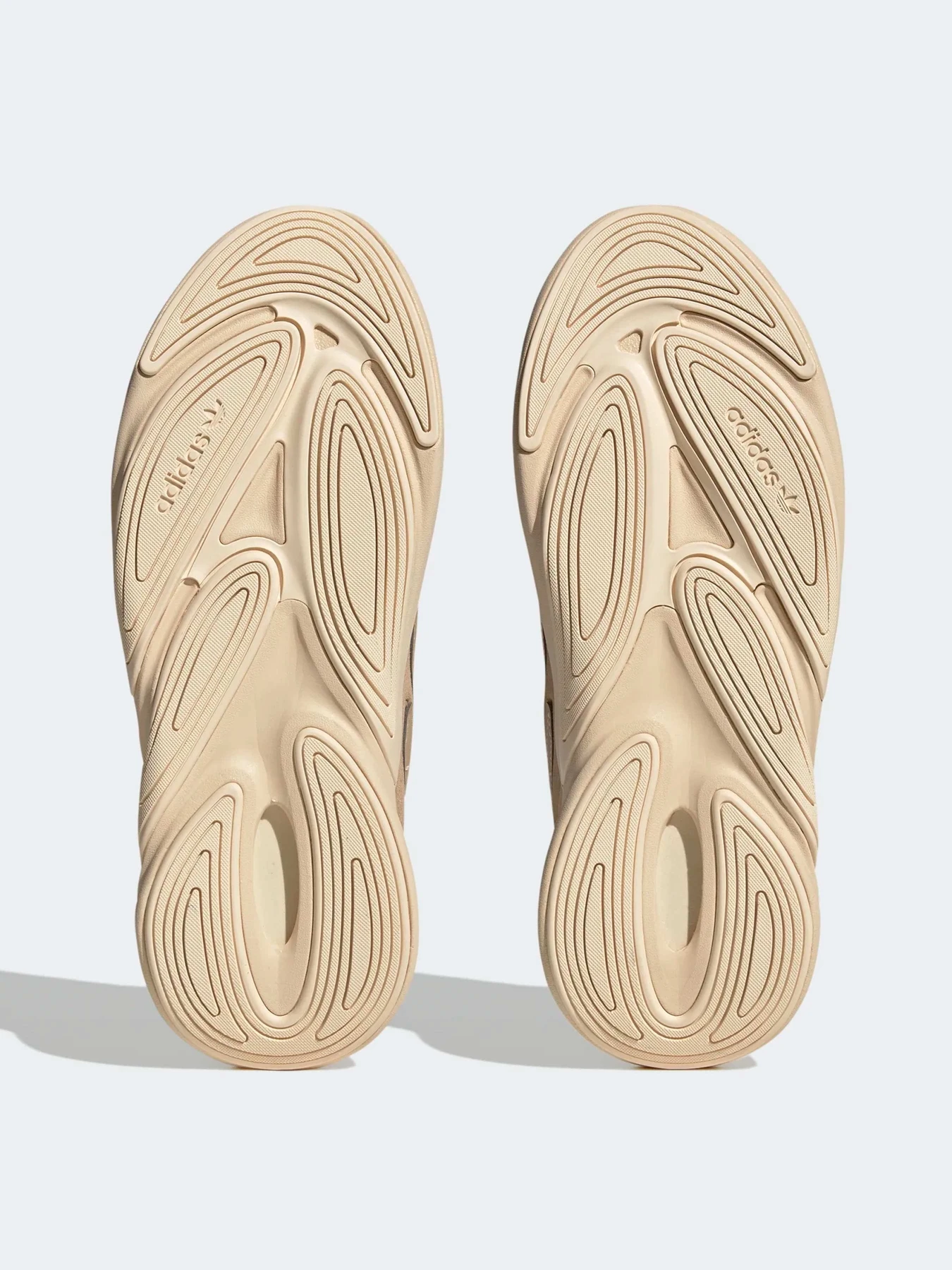 Кроссовки Adidas модель HP6356 Кроссовки Adidas модель HP6356 Фото