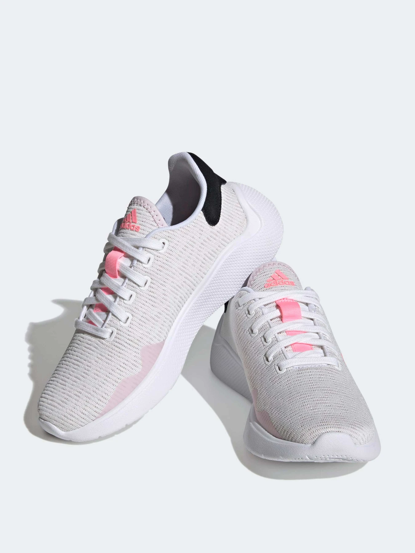 Кроссовки Adidas модель HP9879 Кроссовки Adidas модель HP9879 Фото