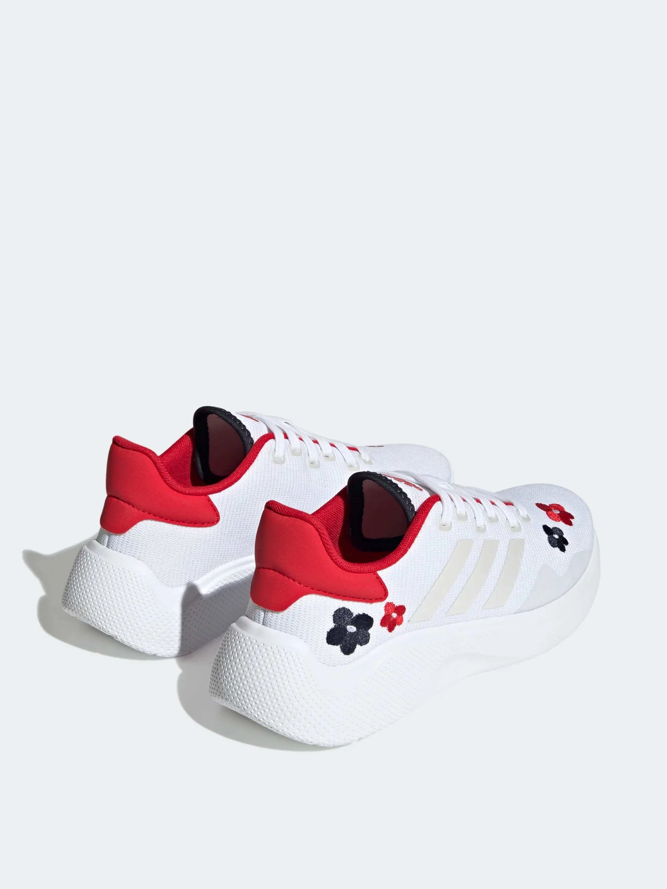 Кроссовки Adidas модель HQ1724 Кроссовки Adidas модель HQ1724 Фото