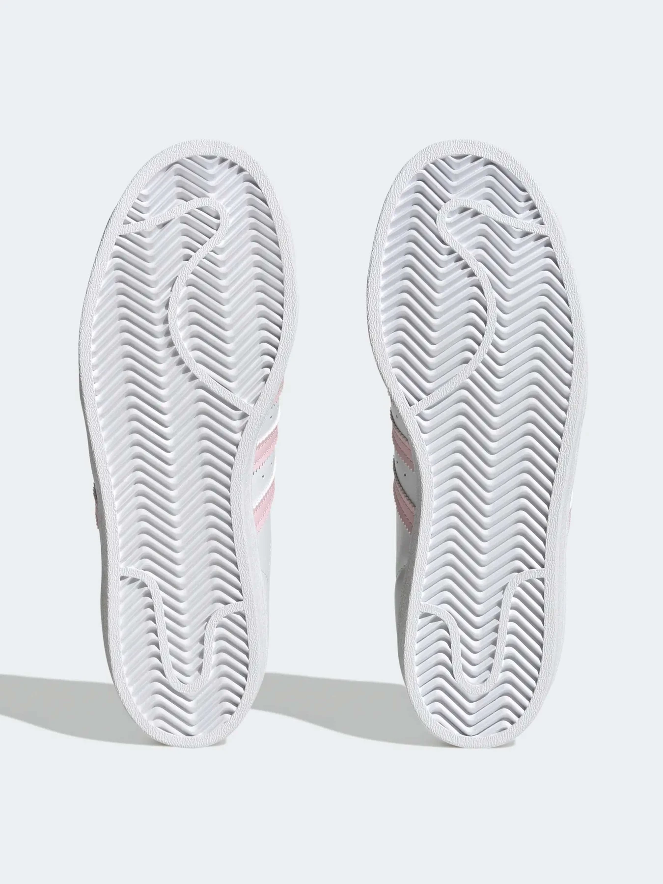 Кроссовки Adidas модель HQ1906 Кроссовки Adidas модель HQ1906 Фото