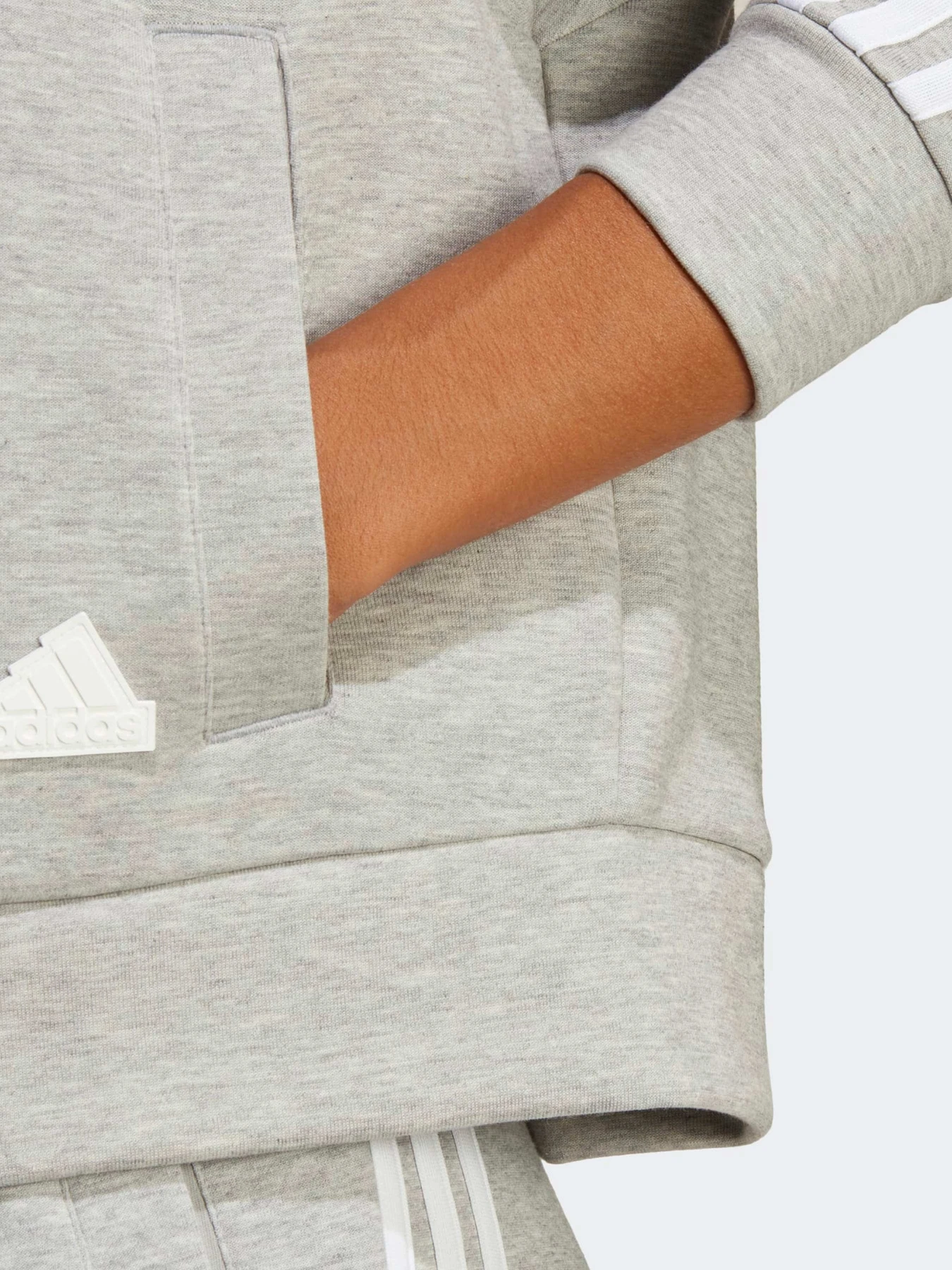 Худи и свитшоты Adidas модель IB8511 Худи и свитшоты Adidas модель IB8511 Фото