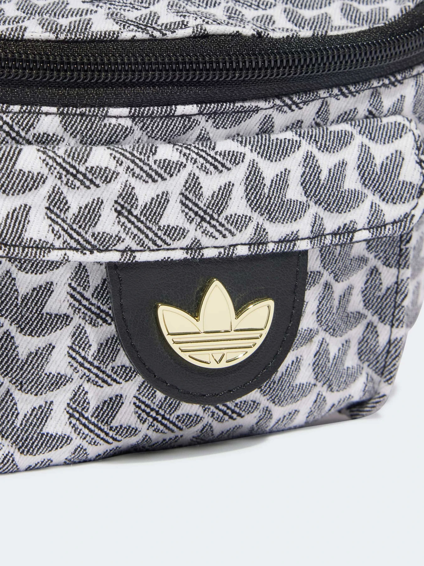 Сумки Adidas модель IC2150 Сумки Adidas модель IC2150 Фото