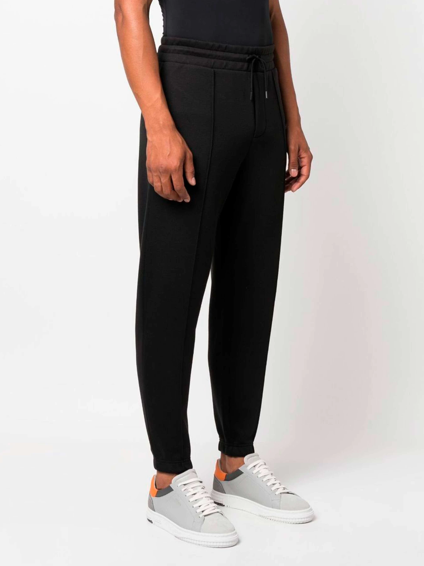 Брюки Emporio Armani модель 3R1PE7-1JRHZ-0999 Брюки Emporio Armani модель 3R1PE7-1JRHZ-0999 Фото