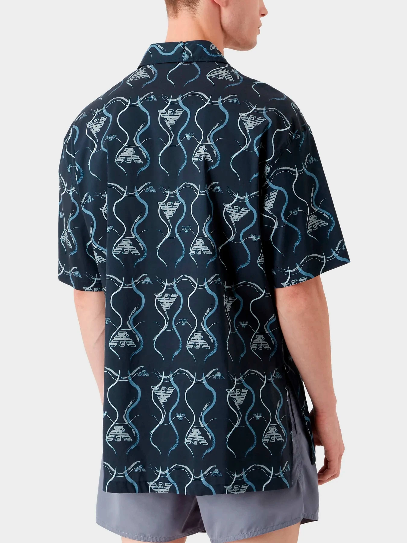 Рубашки Emporio Armani модель 211846-3R466-18736 Рубашки Emporio Armani модель 211846-3R466-18736 Фото