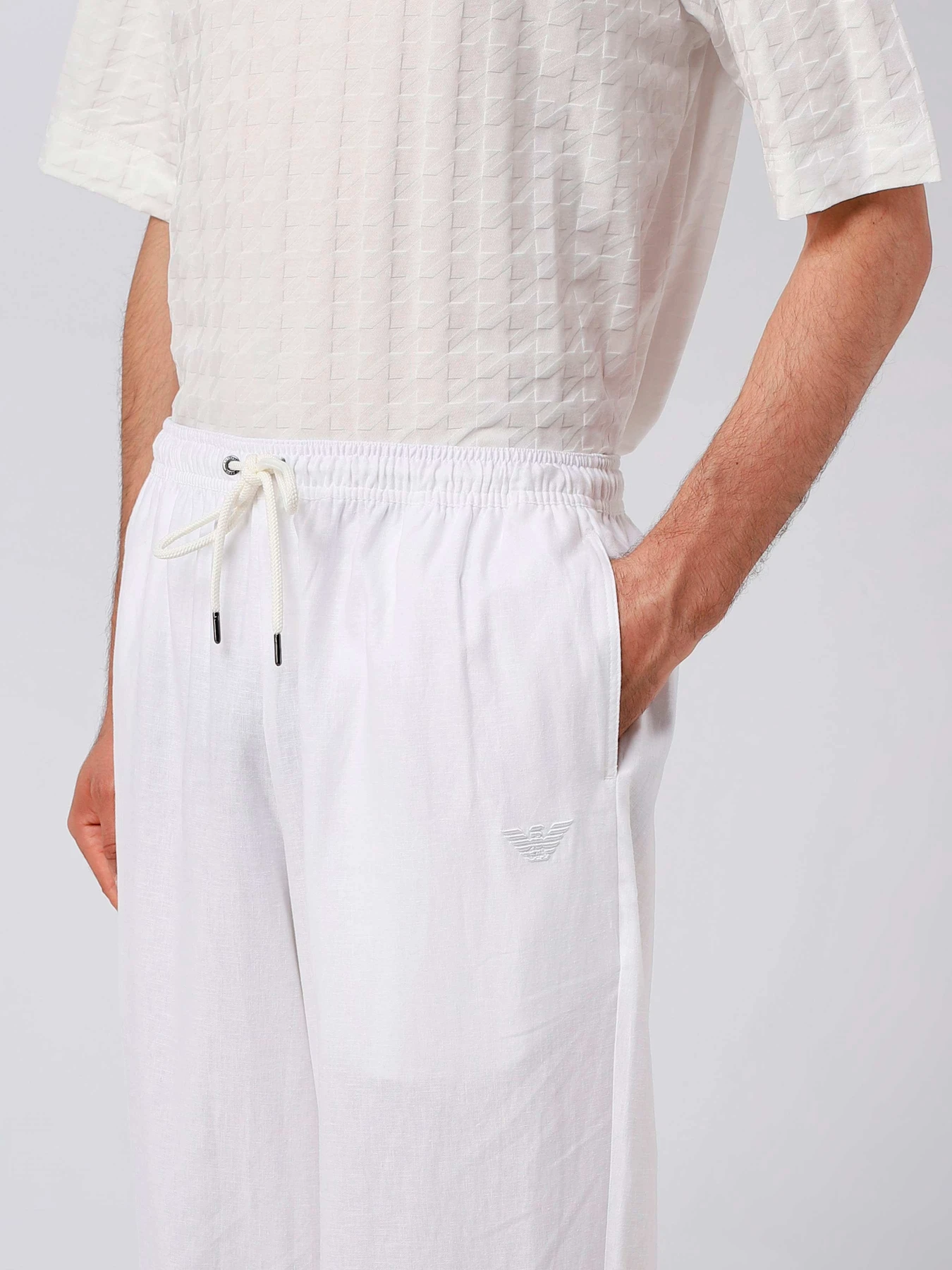 Брюки Emporio Armani модель 211863-3R467-00010 Брюки Emporio Armani модель 211863-3R467-00010 Фото