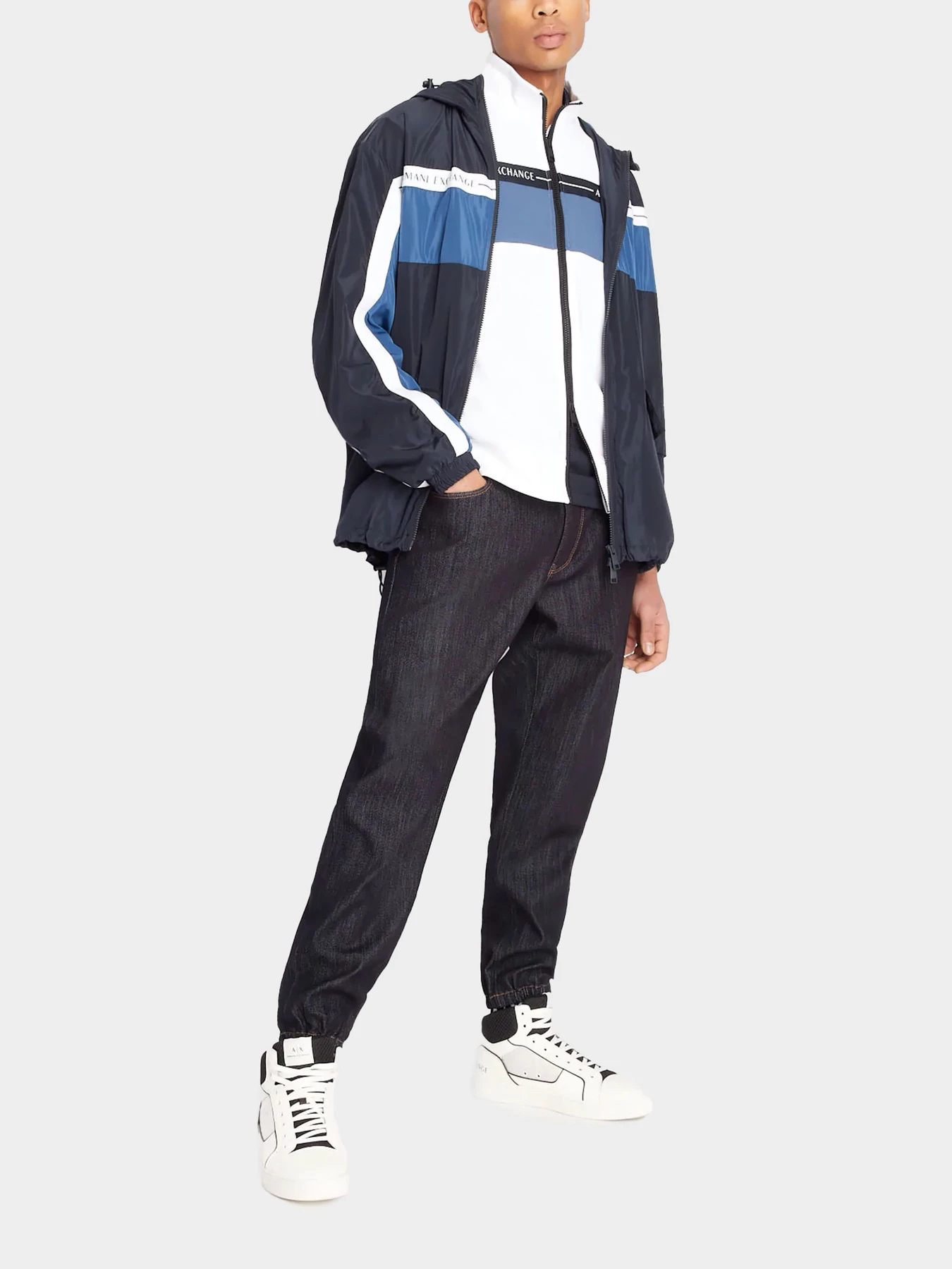 Худи и свитшоты Armani Exchange модель 3RZMFC-ZJDEZ-81AV Худи и свитшоты Armani Exchange модель 3RZMFC-ZJDEZ-81AV Фото