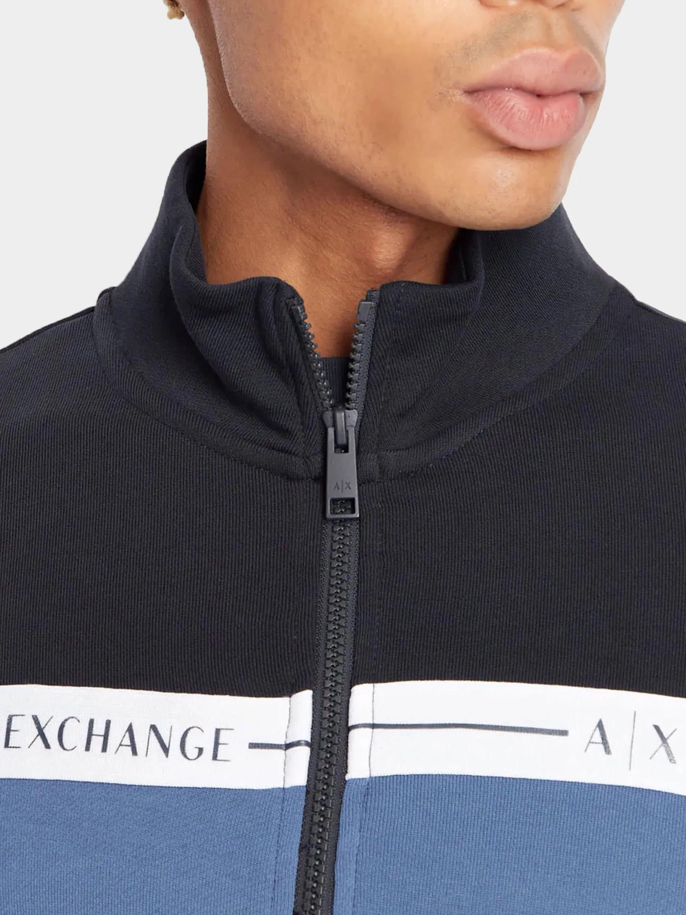 Худи и свитшоты Armani Exchange модель 3RZMFC-ZJDEZ-85CE Худи и свитшоты Armani Exchange модель 3RZMFC-ZJDEZ-85CE Фото
