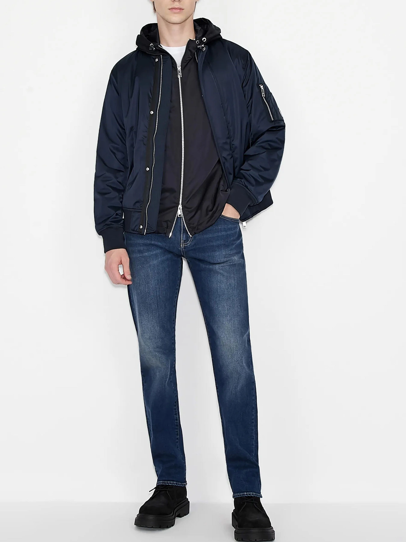 Джинсы Armani Exchange модель 8NZJ16-Z3SAZ-1500 Джинсы Armani Exchange модель 8NZJ16-Z3SAZ-1500 Фото