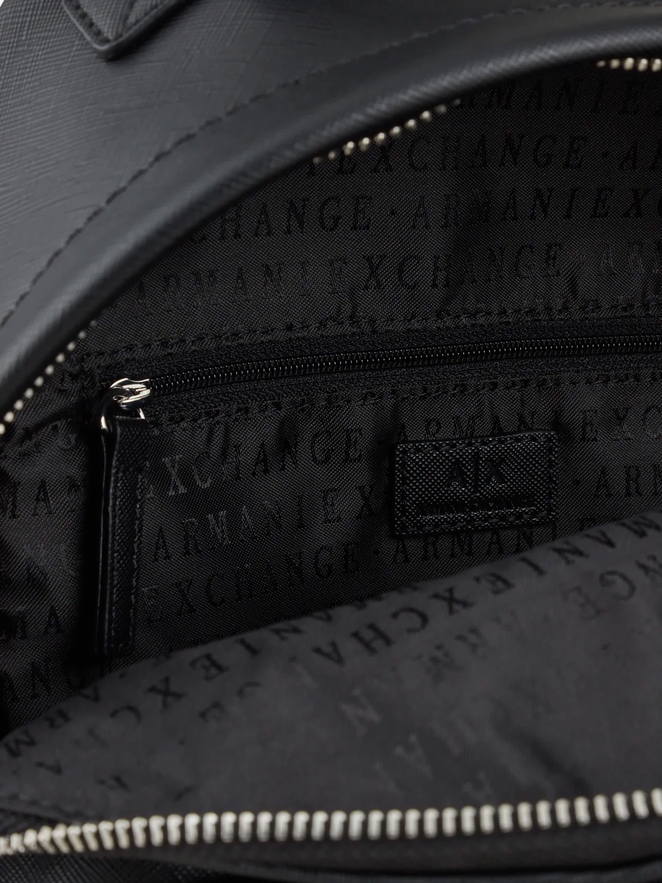 Рюкзаки Armani Exchange модель 942937-0P198-00020 Рюкзаки Armani Exchange модель 942937-0P198-00020 Фото