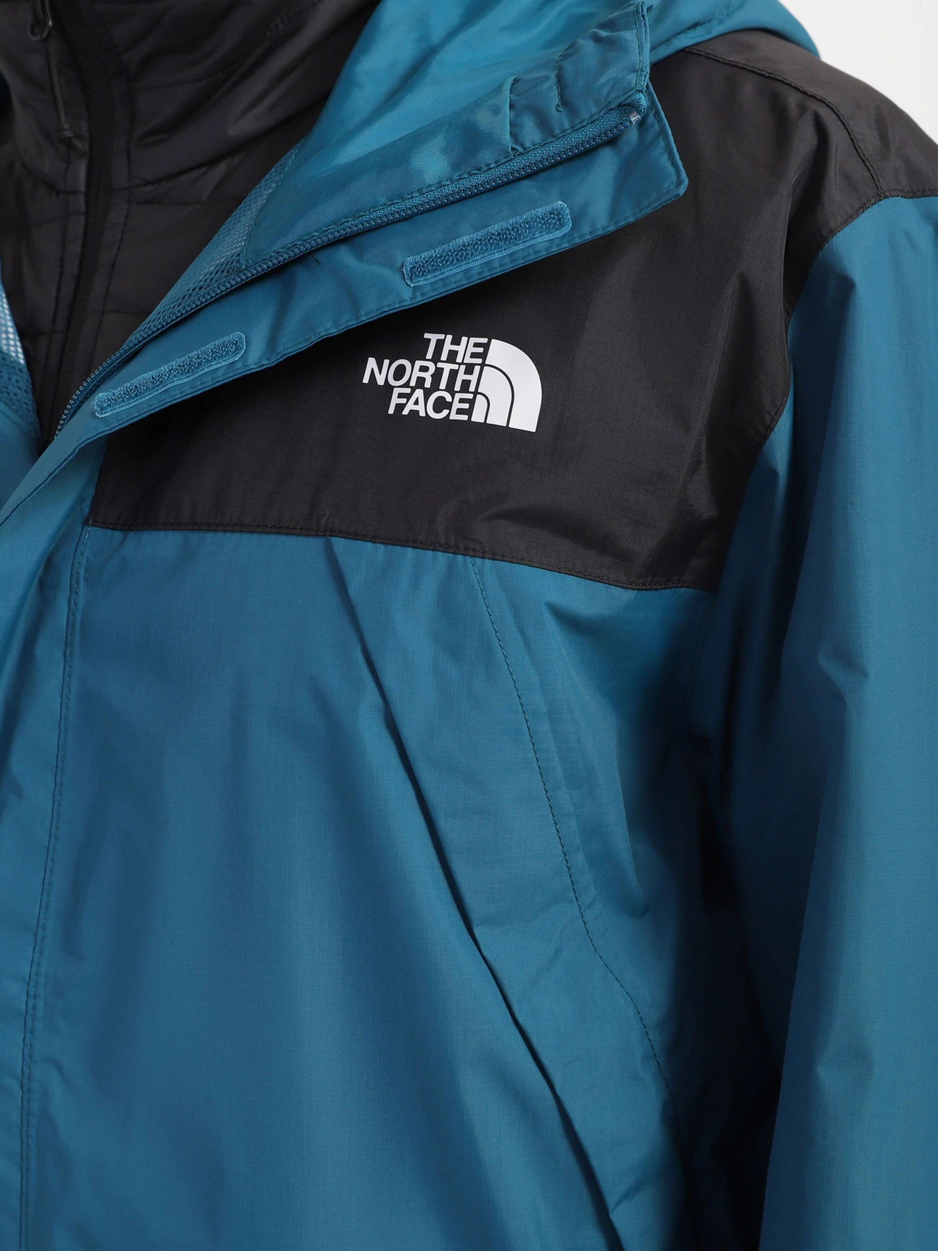 Куртки и дубленки The North Face модель NF0A7QEYHDU1 Куртки и дубленки The North Face модель NF0A7QEYHDU1 Фото