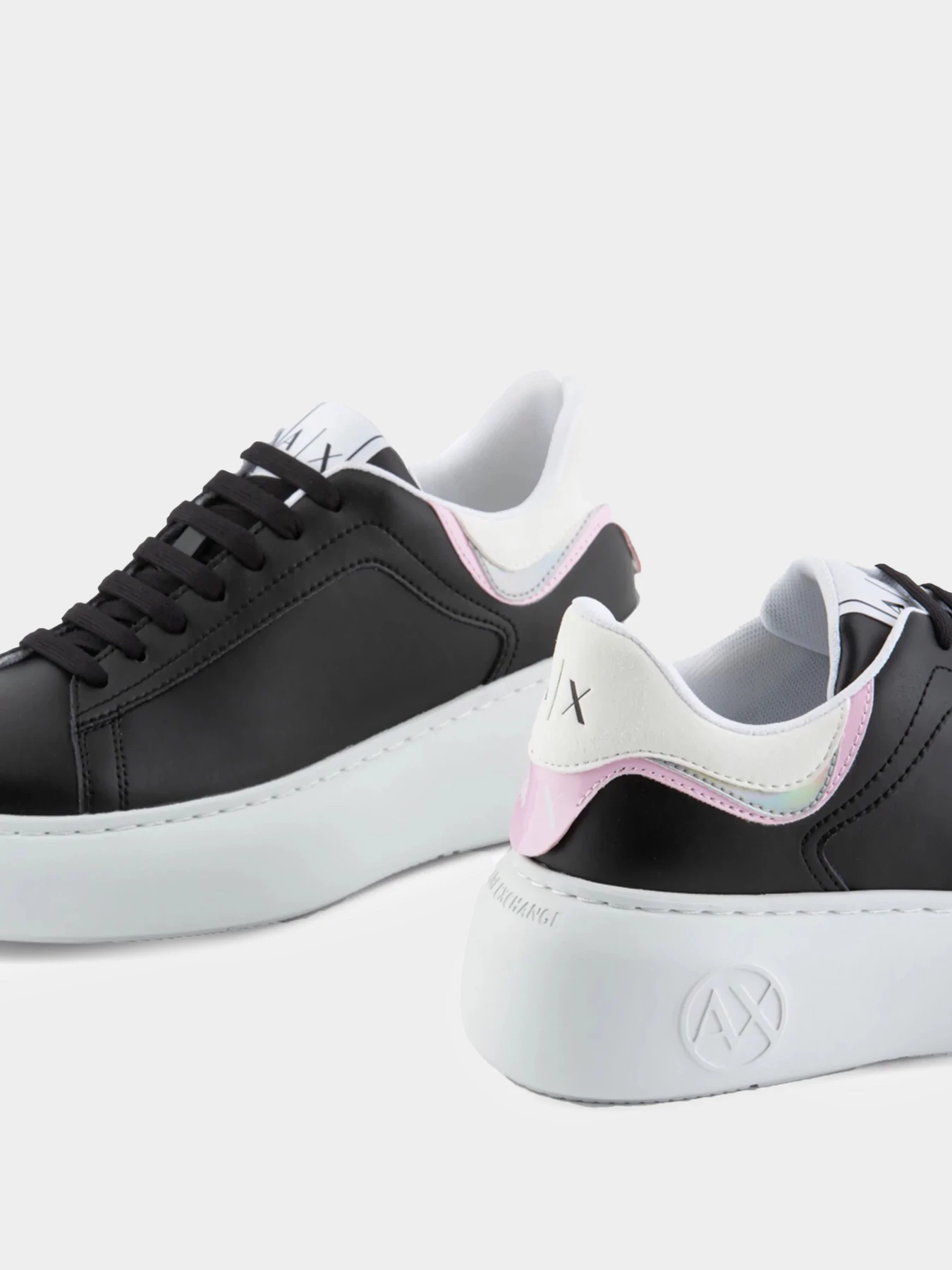Кроссовки Armani Exchange модель XDX108-XV635-00002 Фото