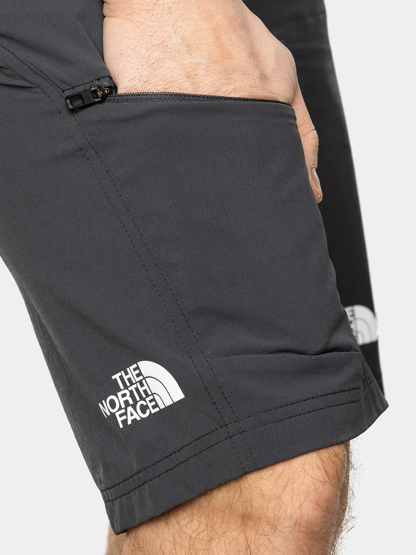 Шорты The North Face модель NF0A82690C51 Шорты The North Face модель NF0A82690C51 Фото