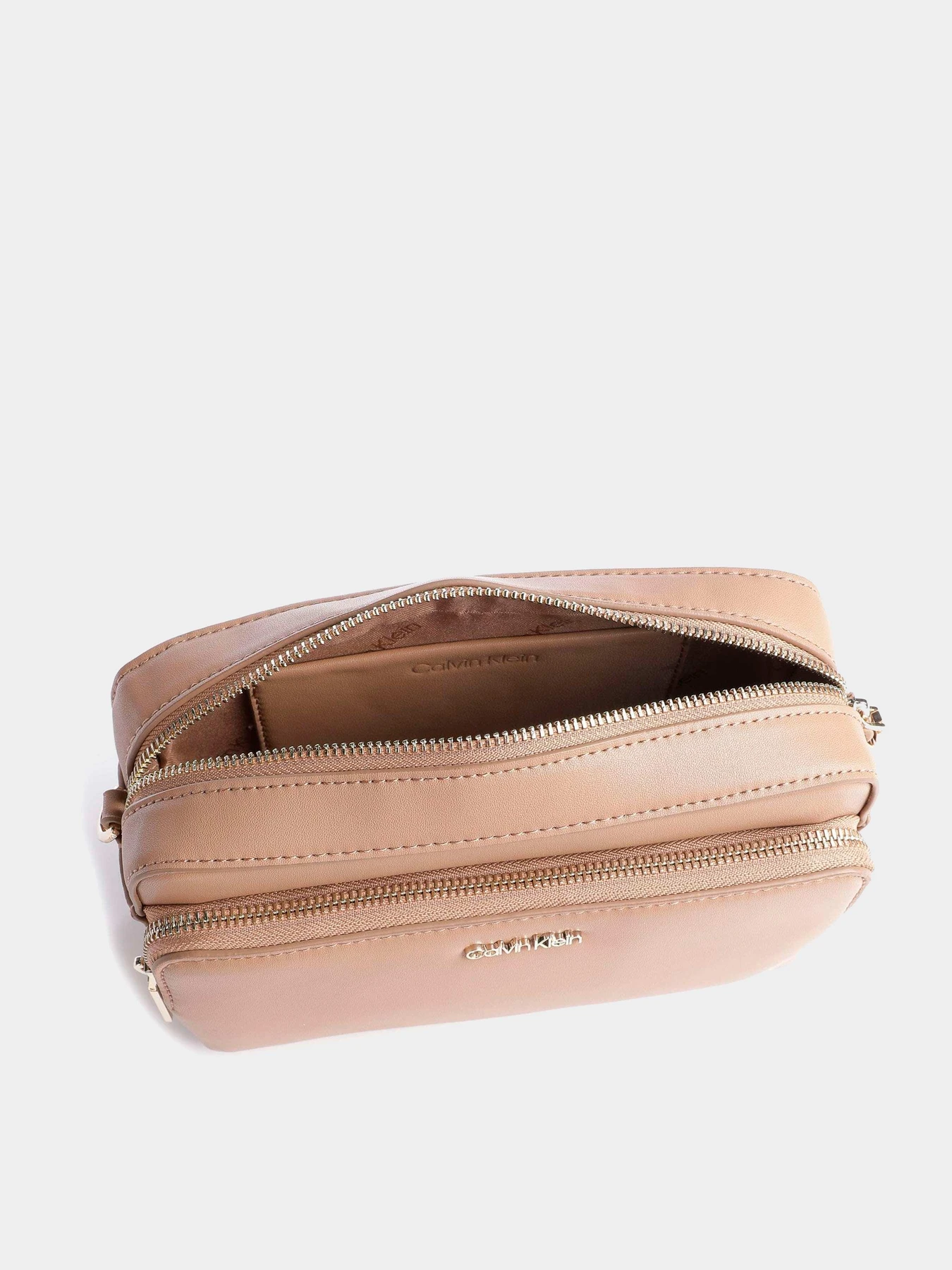 Сумки Calvin Klein модель K60K608410-GEZ Сумки Calvin Klein модель K60K608410-GEZ Фото