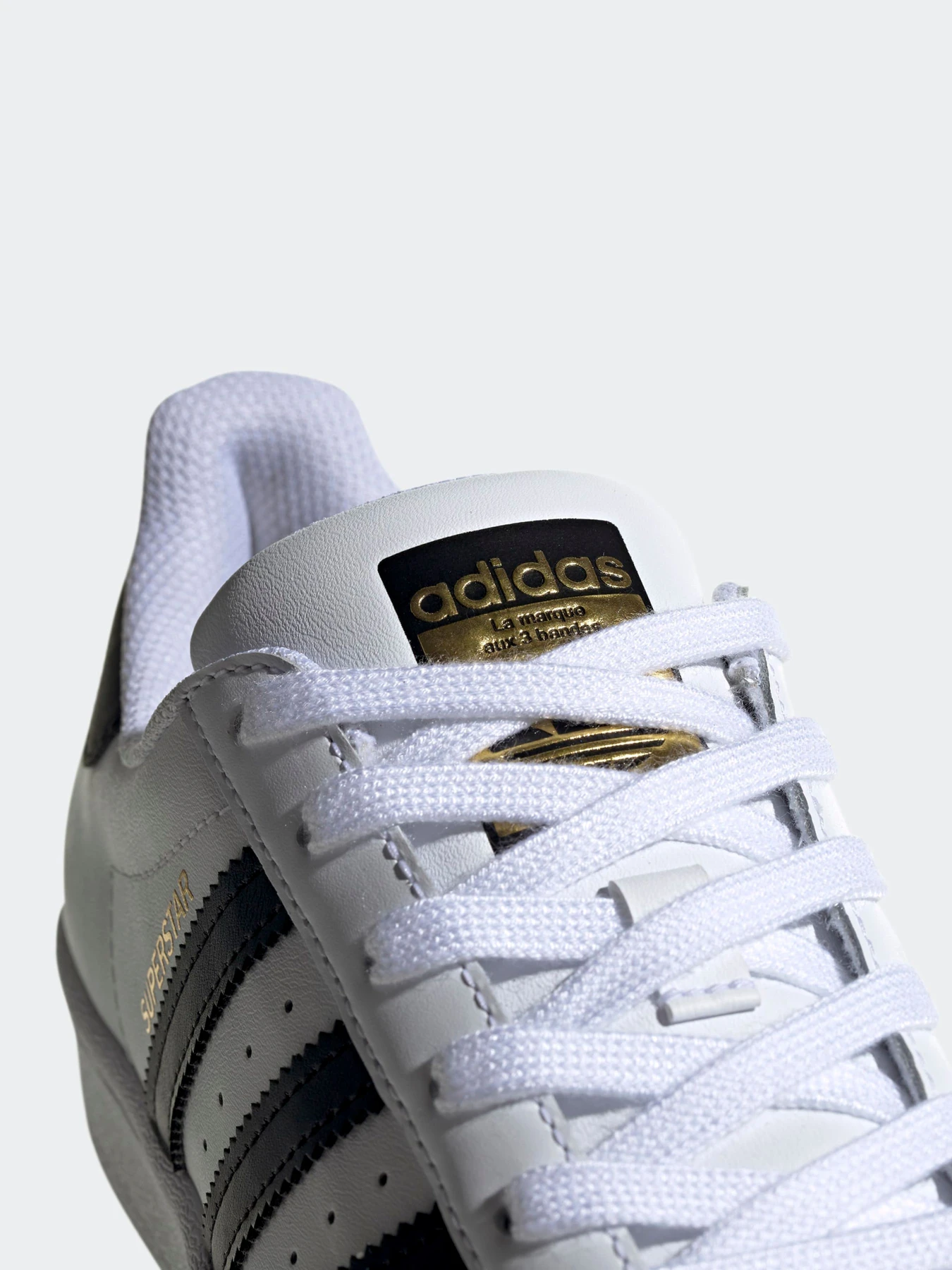 Кроссовки Adidas модель FU7712 Кроссовки Adidas модель FU7712 Фото