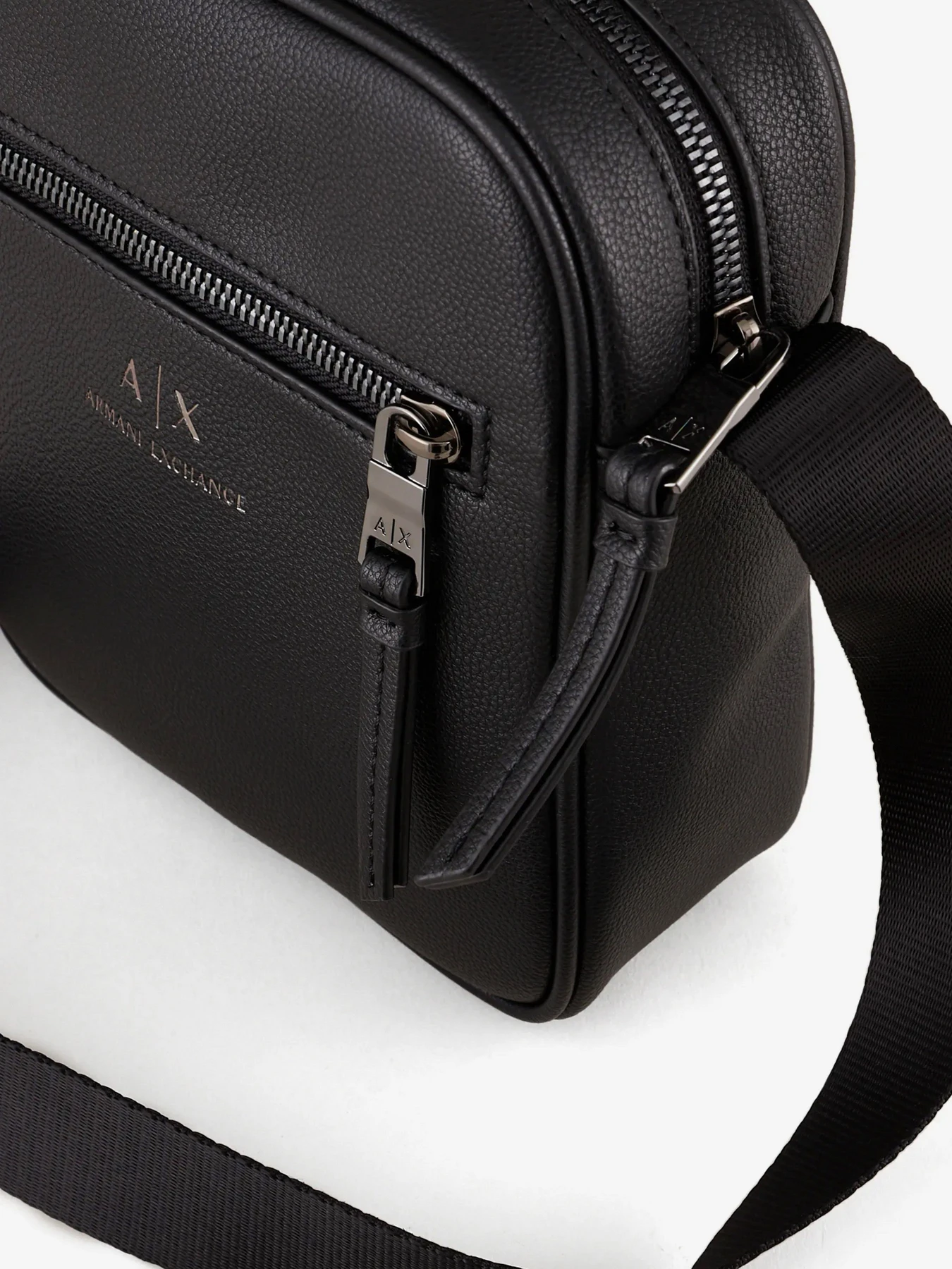 Сумки Armani Exchange модель 952388-CC830-00020 Сумки Armani Exchange модель 952388-CC830-00020 Фото