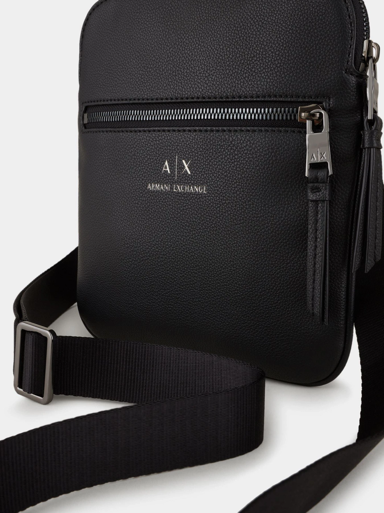 Сумки Armani Exchange модель 952391-CC830-00020 Сумки Armani Exchange модель 952391-CC830-00020 Фото