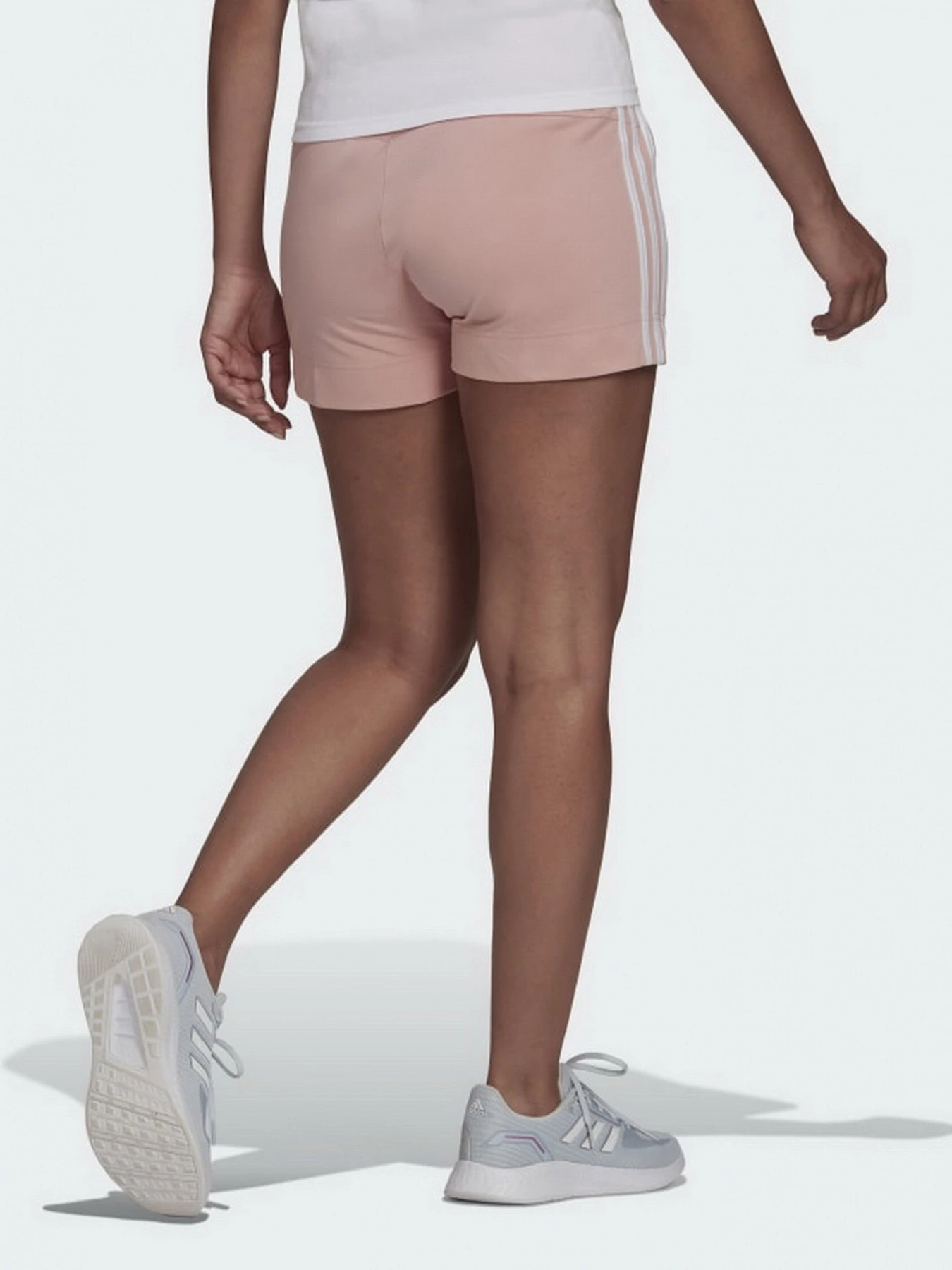 Шорты Adidas модель HD1809 Шорты Adidas модель HD1809 Фото