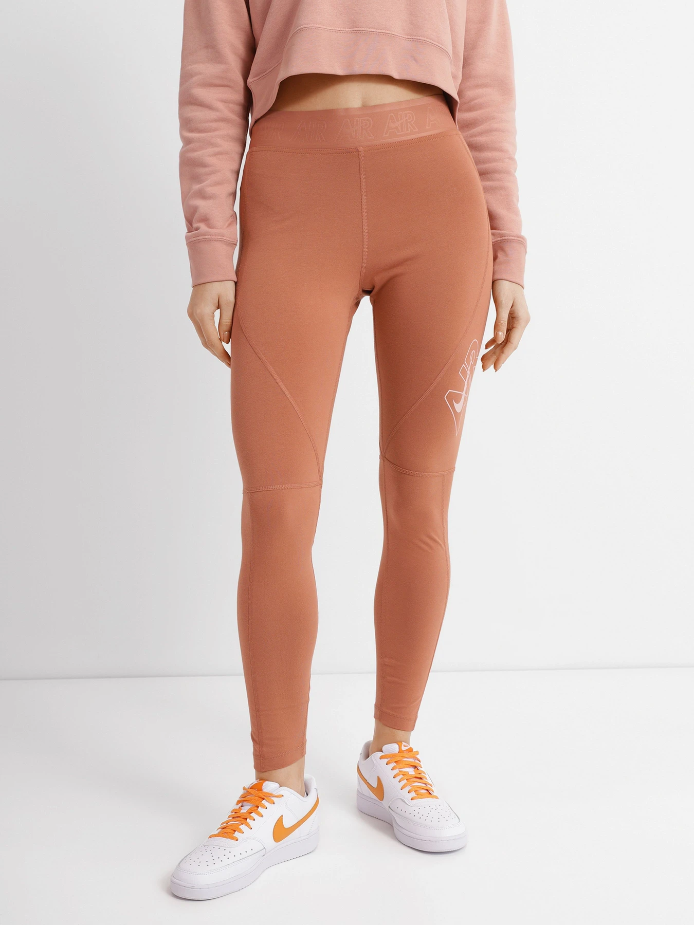 Брюки NIKE модель DM6065-215 Брюки NIKE модель DM6065-215 Фото