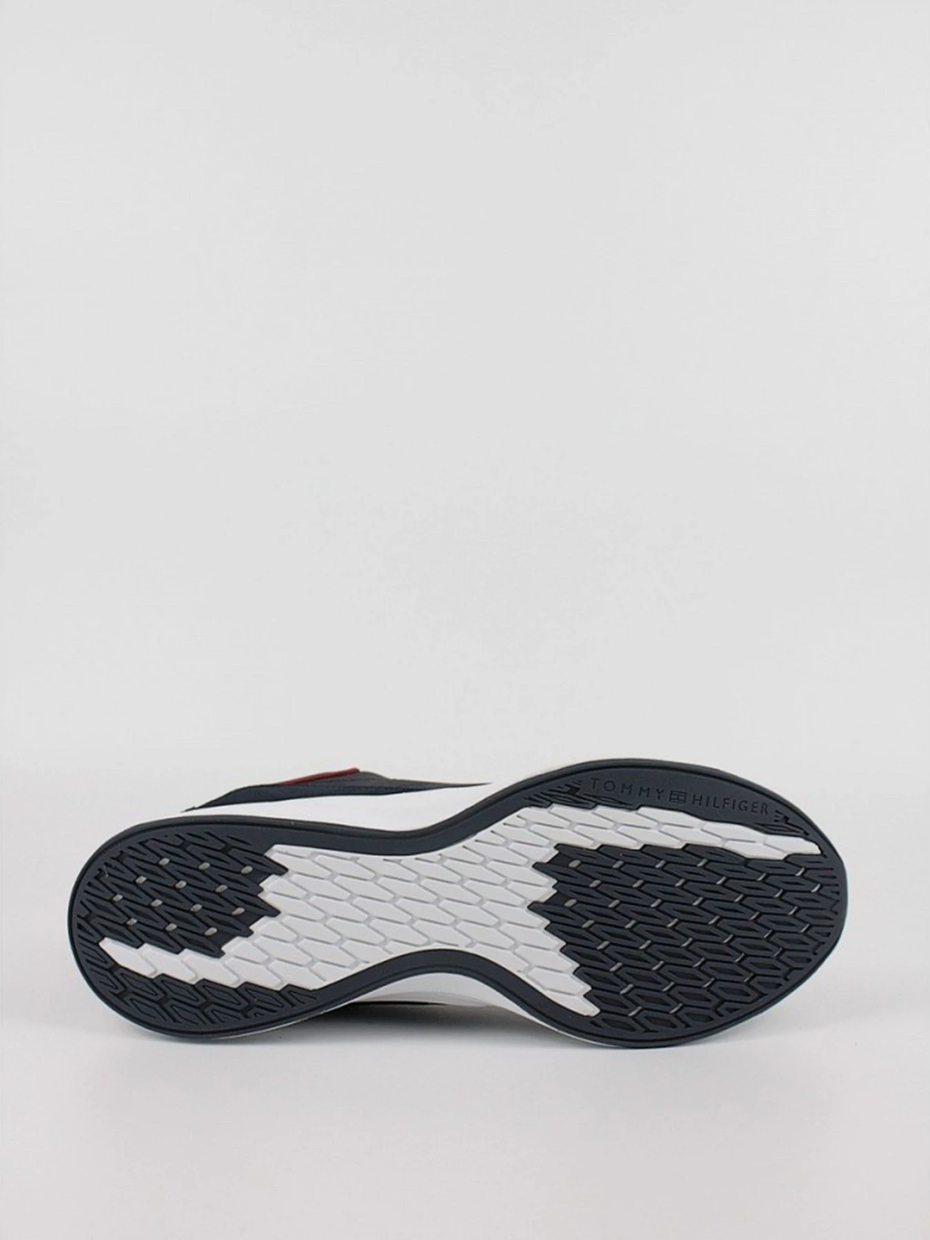 Кроссовки Tommy Hilfiger модель FM0FM04564-DW5 Кроссовки Tommy Hilfiger модель FM0FM04564-DW5 Фото