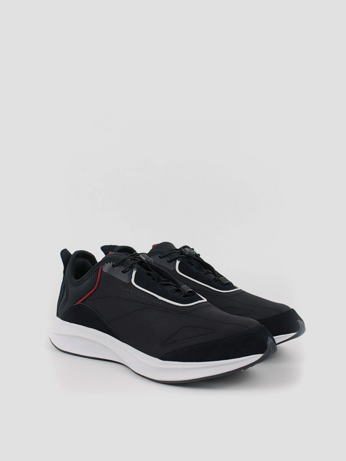 Кроссовки Tommy Hilfiger модель FM0FM04564-DW5 Кроссовки Tommy Hilfiger модель FM0FM04564-DW5 Фото