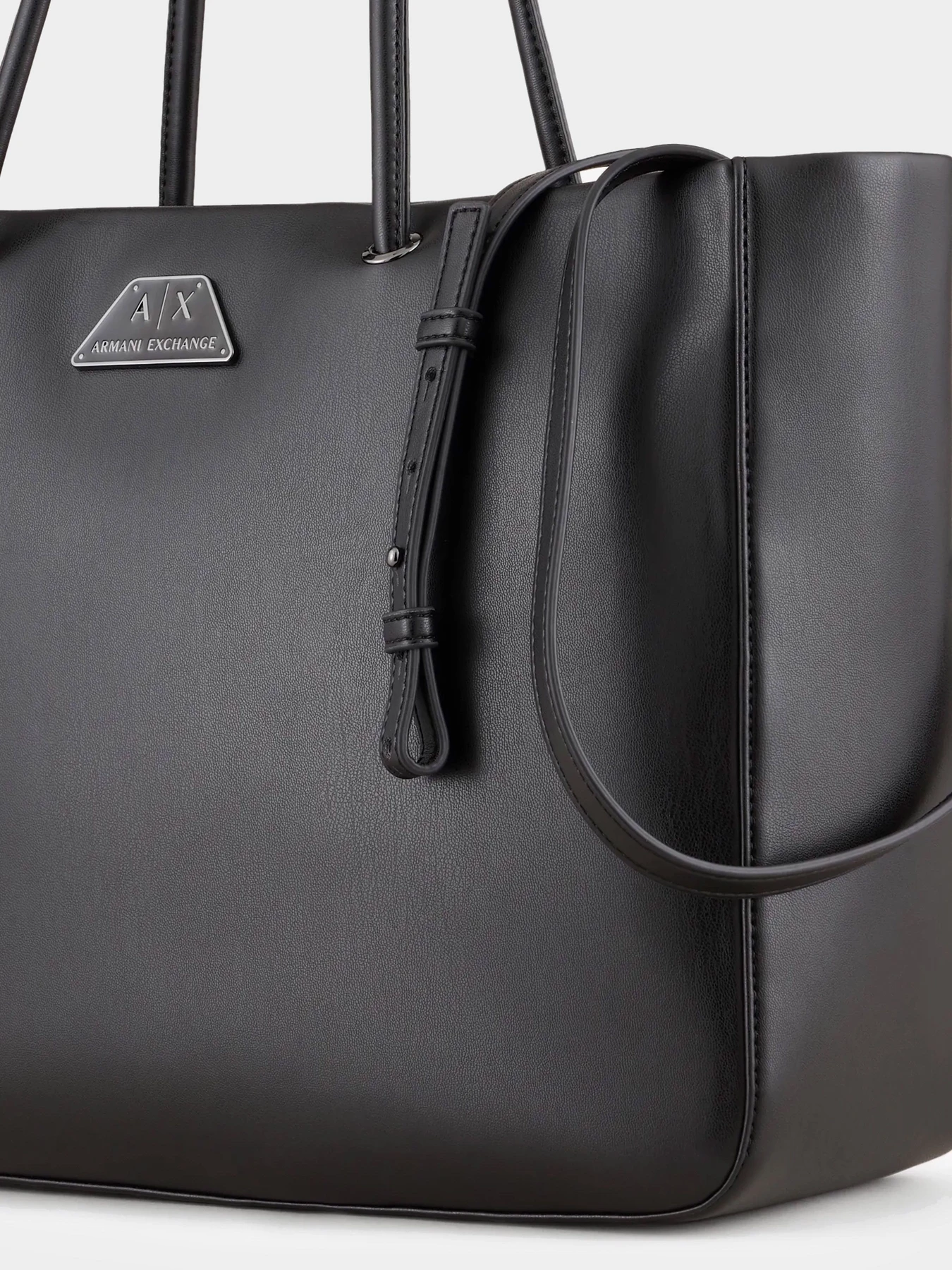 Сумки Armani Exchange модель 942902-3R784-00020 Фото