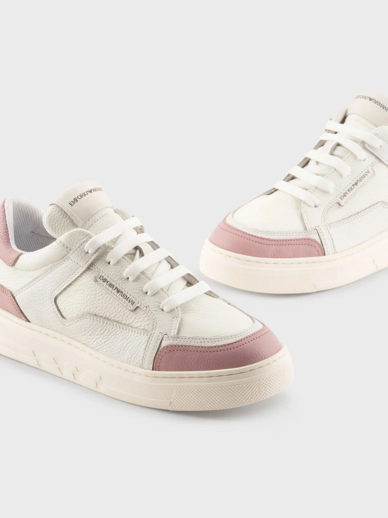 Кроссовки Emporio Armani модель X3X188-XF725-S825 Фото
